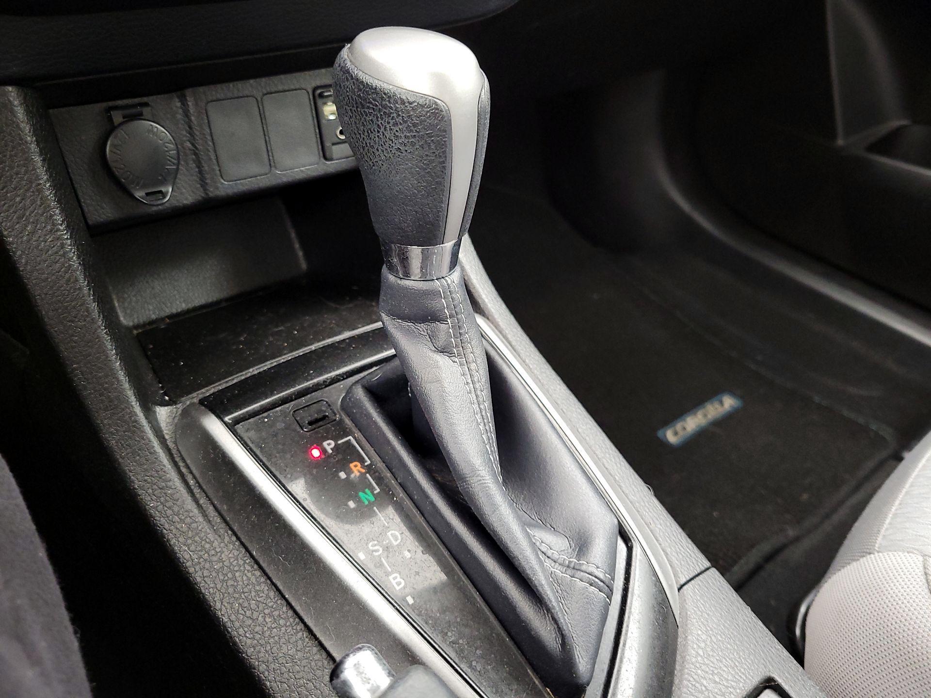 Thumbnail: 2016 Toyota Corolla - 17
