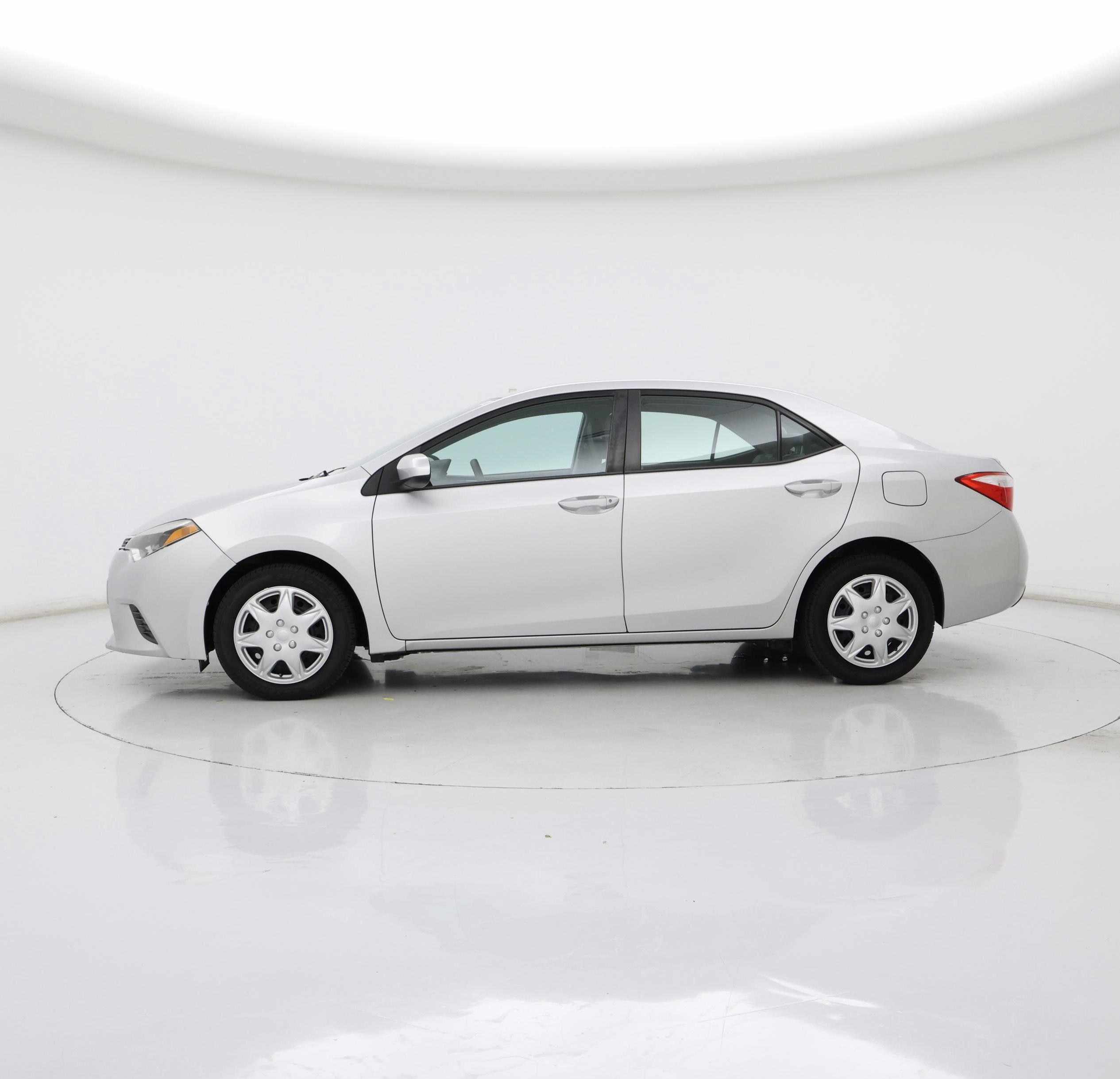 Thumbnail: 2016 Toyota Corolla - 3