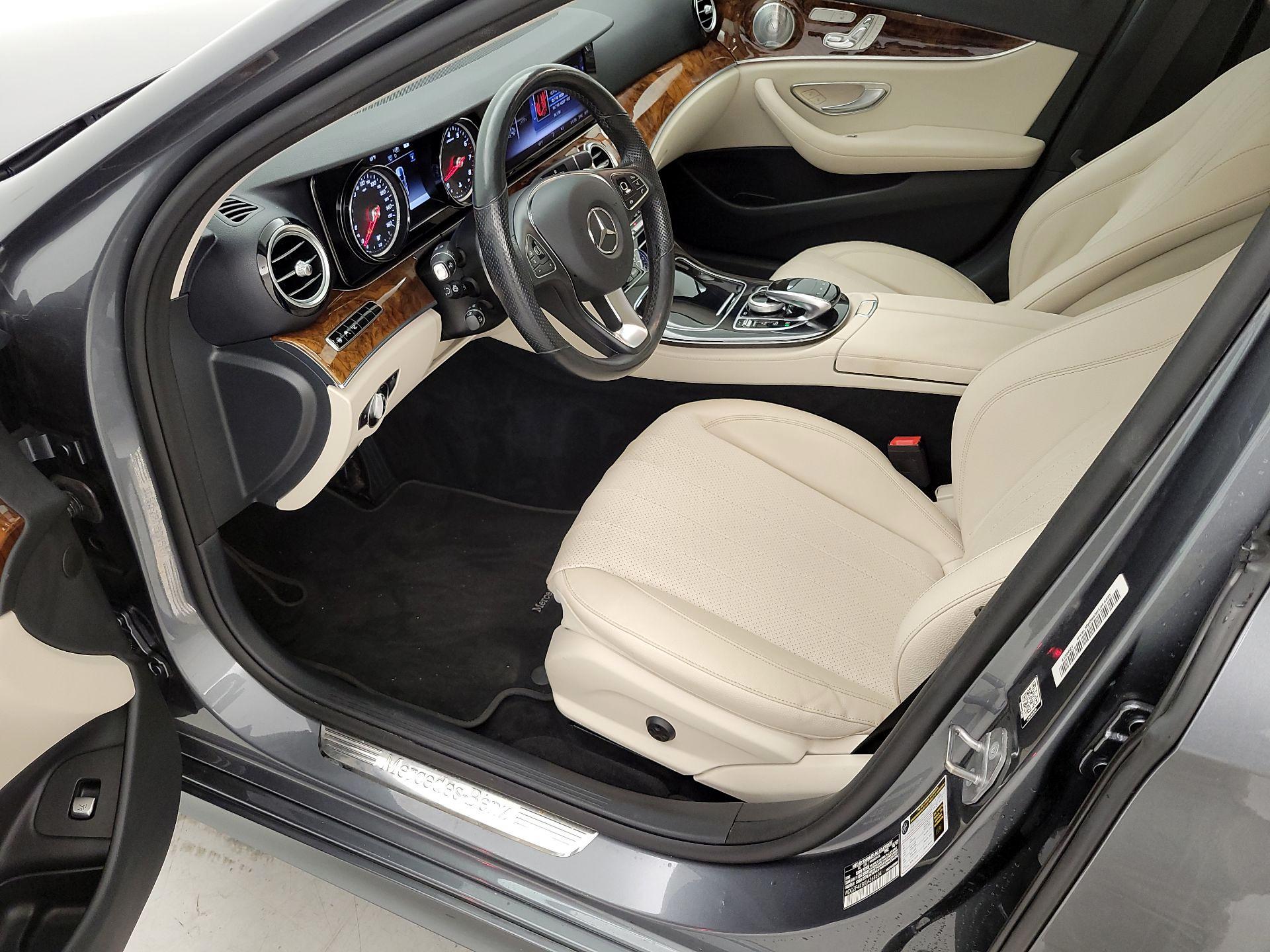 Thumbnail: 2018 Mercedes-Benz E-Class - 11