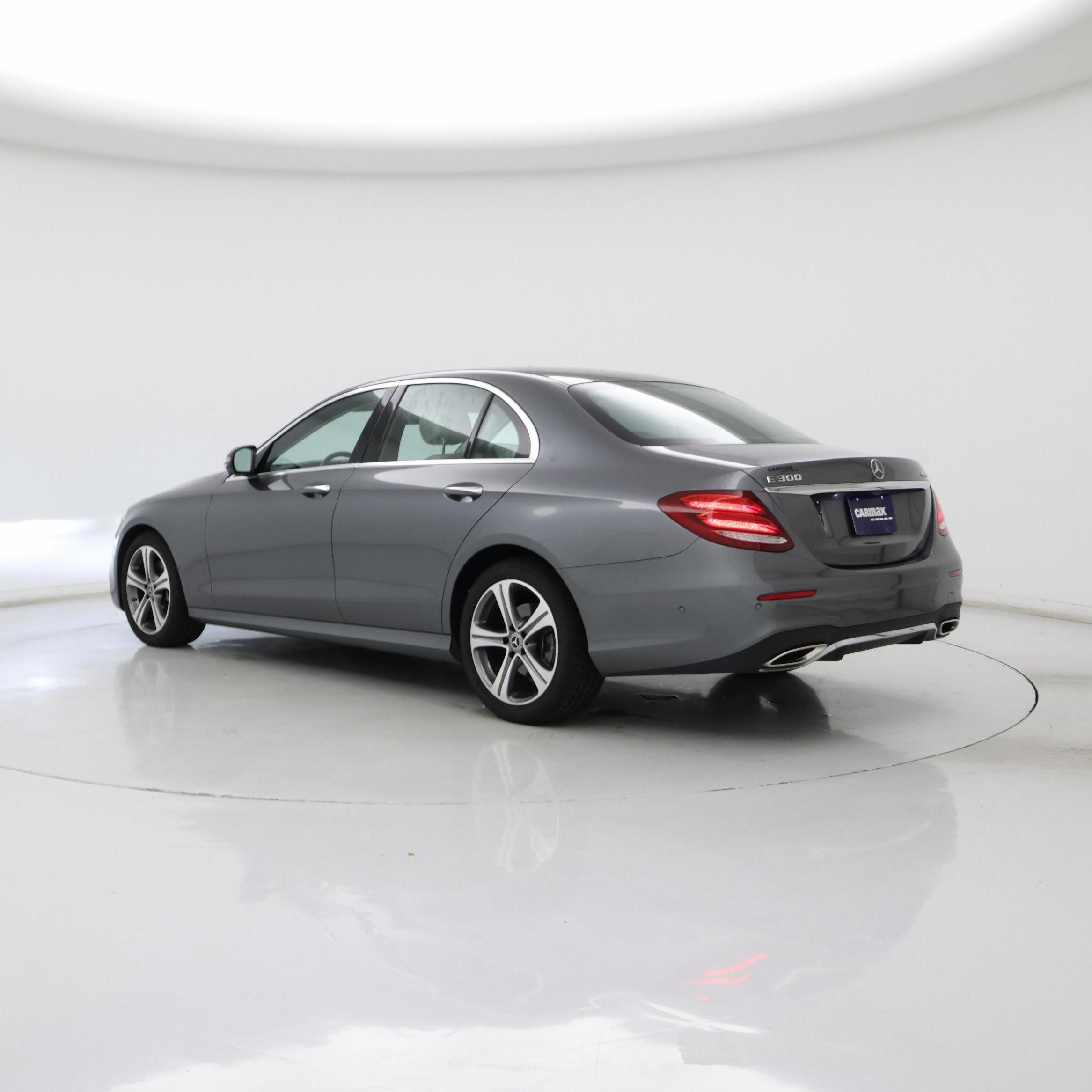 Thumbnail: 2018 Mercedes-Benz E-Class - 2