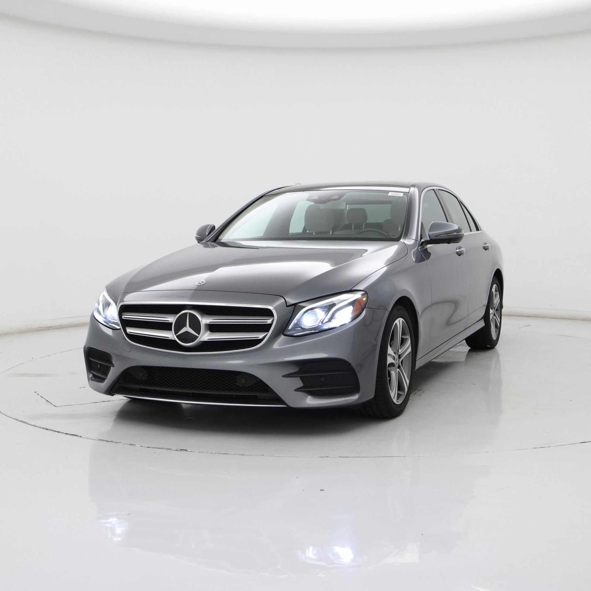 Thumbnail: 2018 Mercedes-Benz E-Class - 4