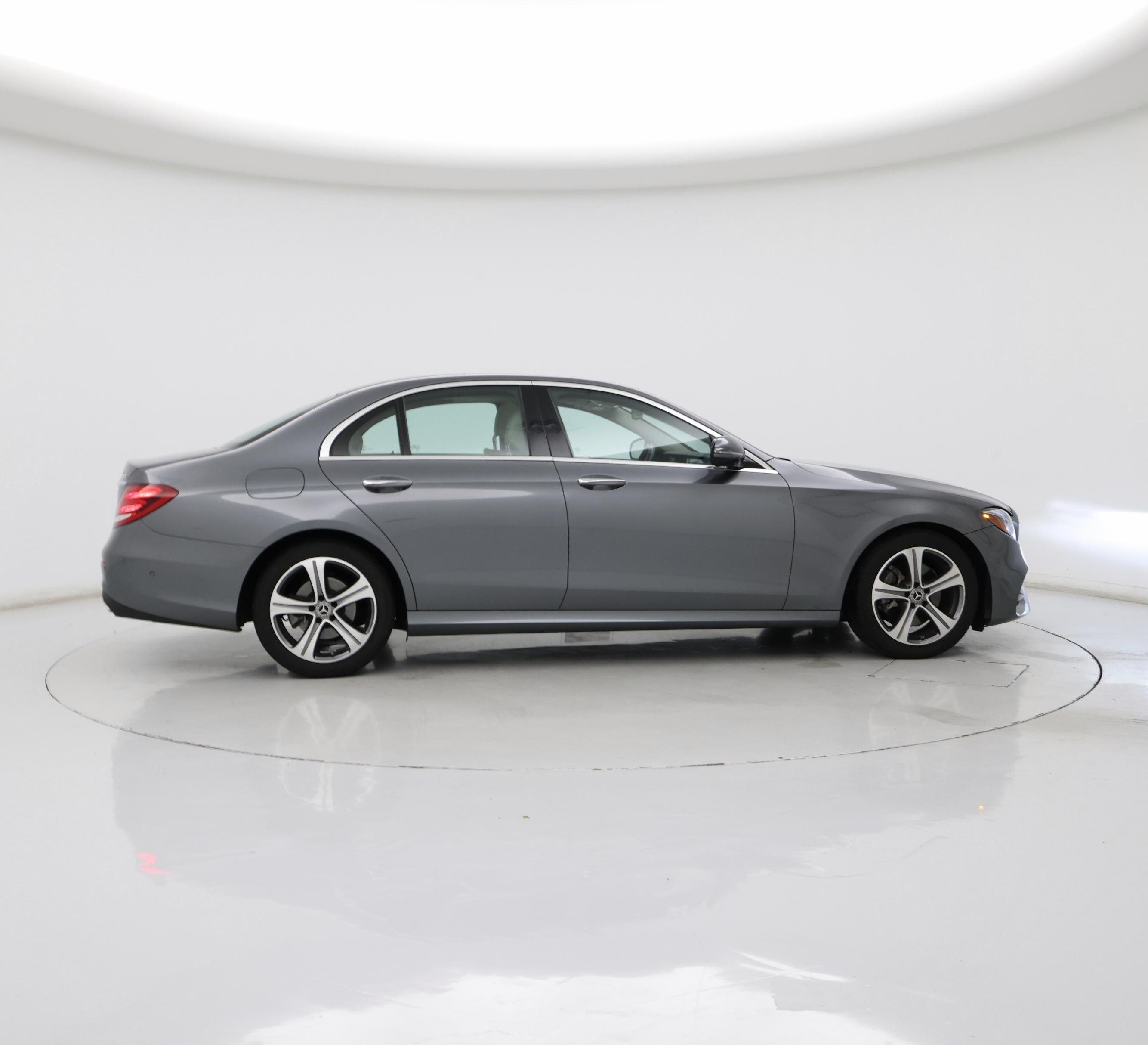 Thumbnail: 2018 Mercedes-Benz E-Class - 7