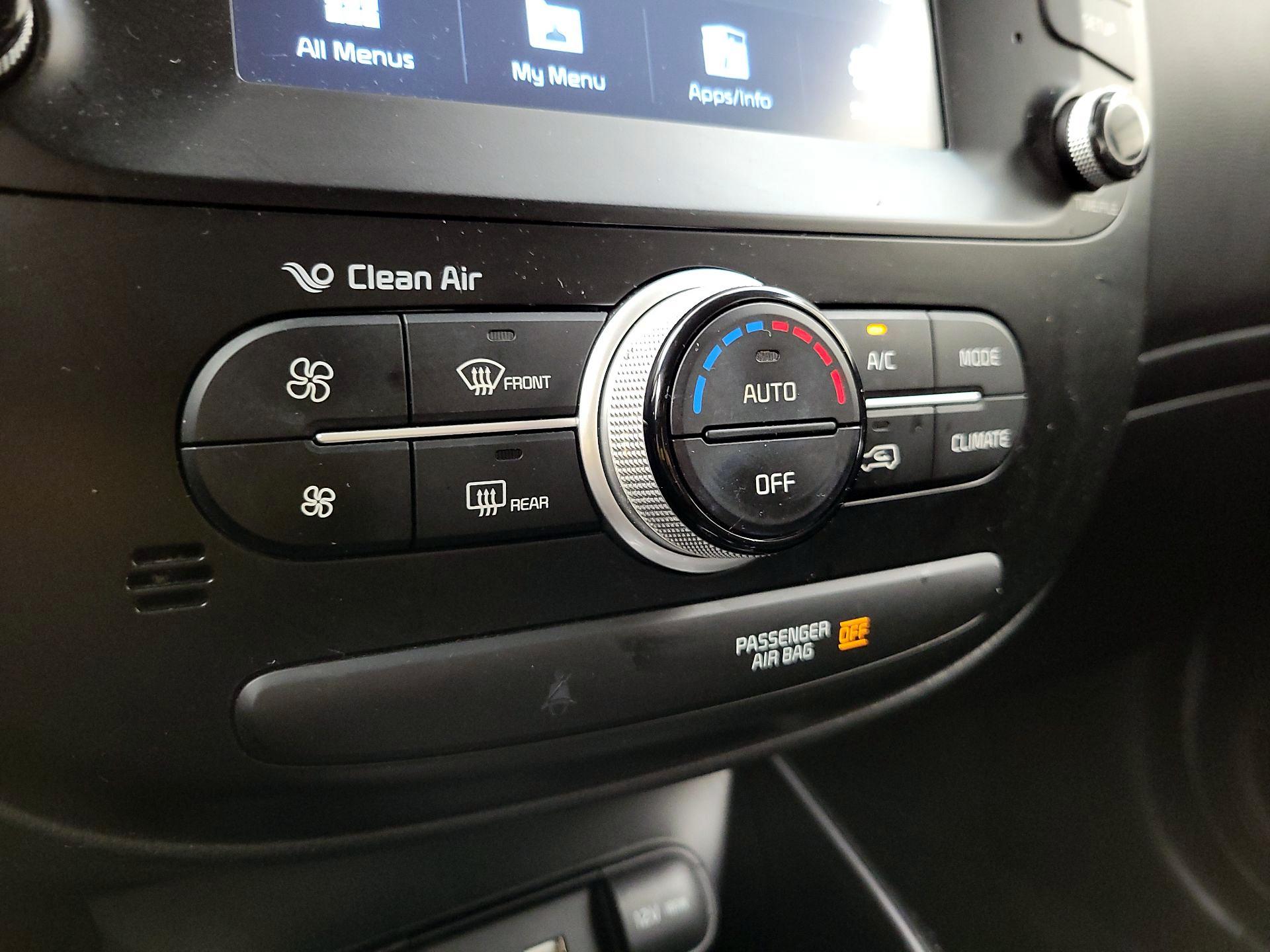 Thumbnail: 2019 Kia Soul - 16