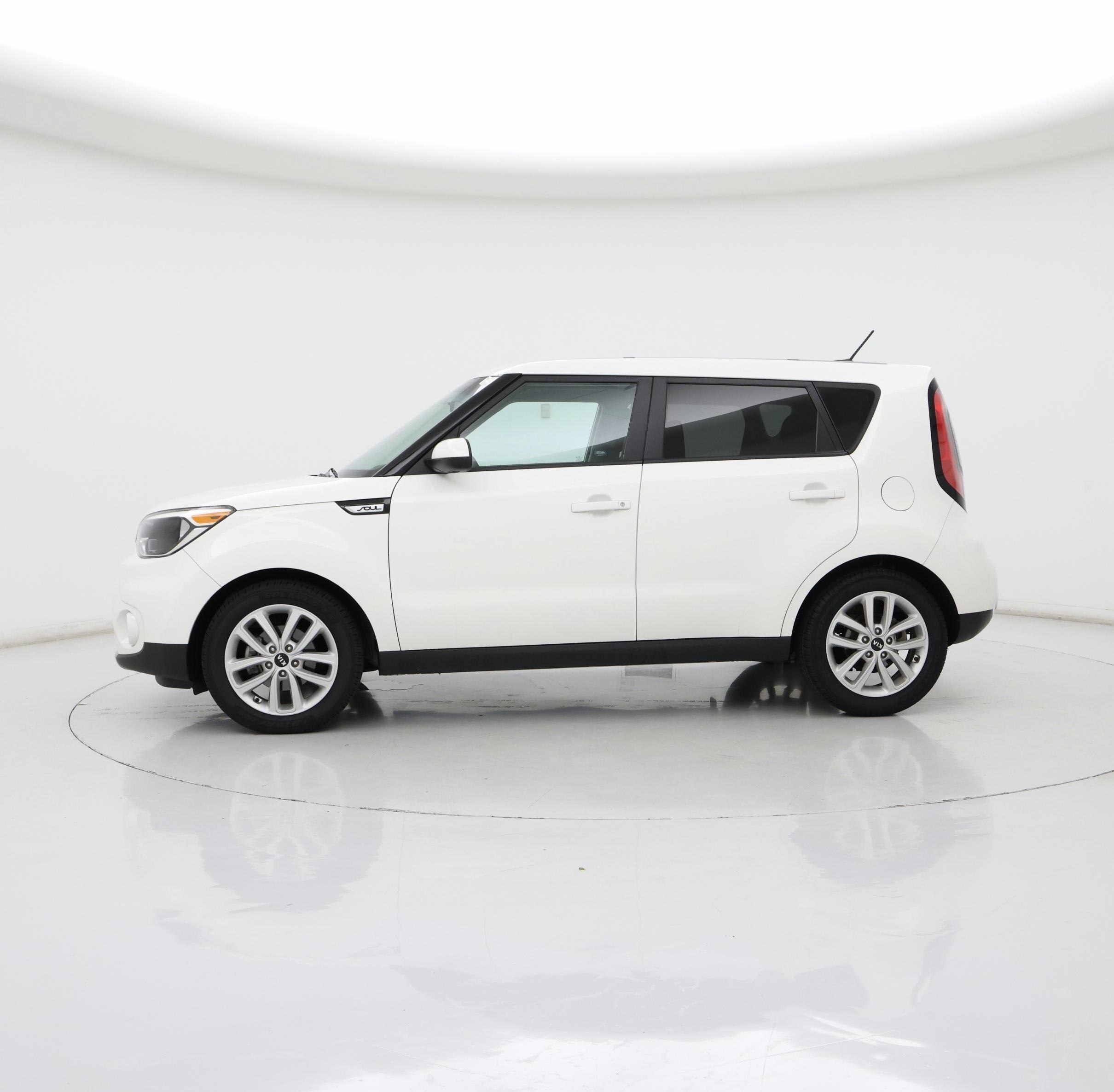 Thumbnail: 2019 Kia Soul - 3