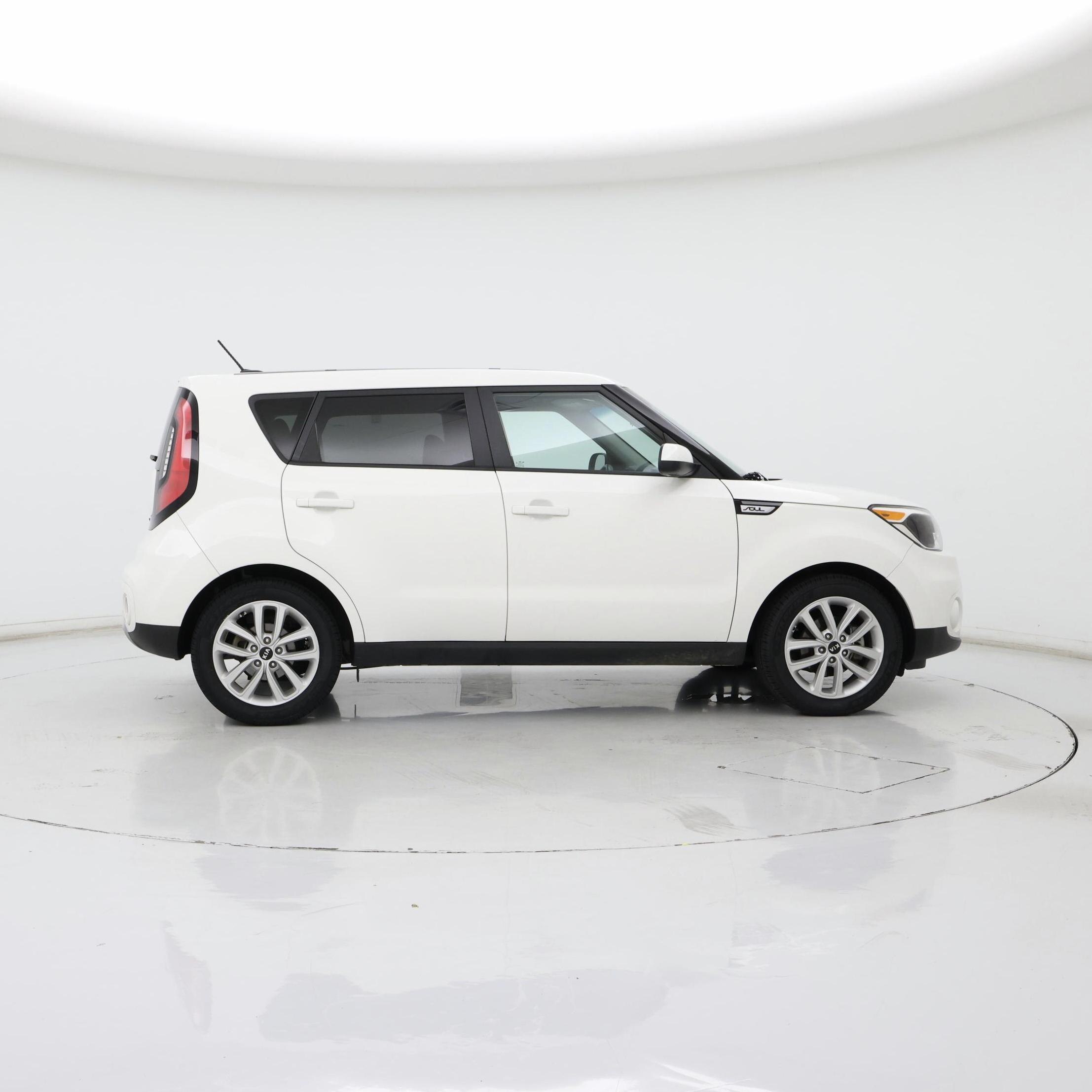 Thumbnail: 2019 Kia Soul - 7