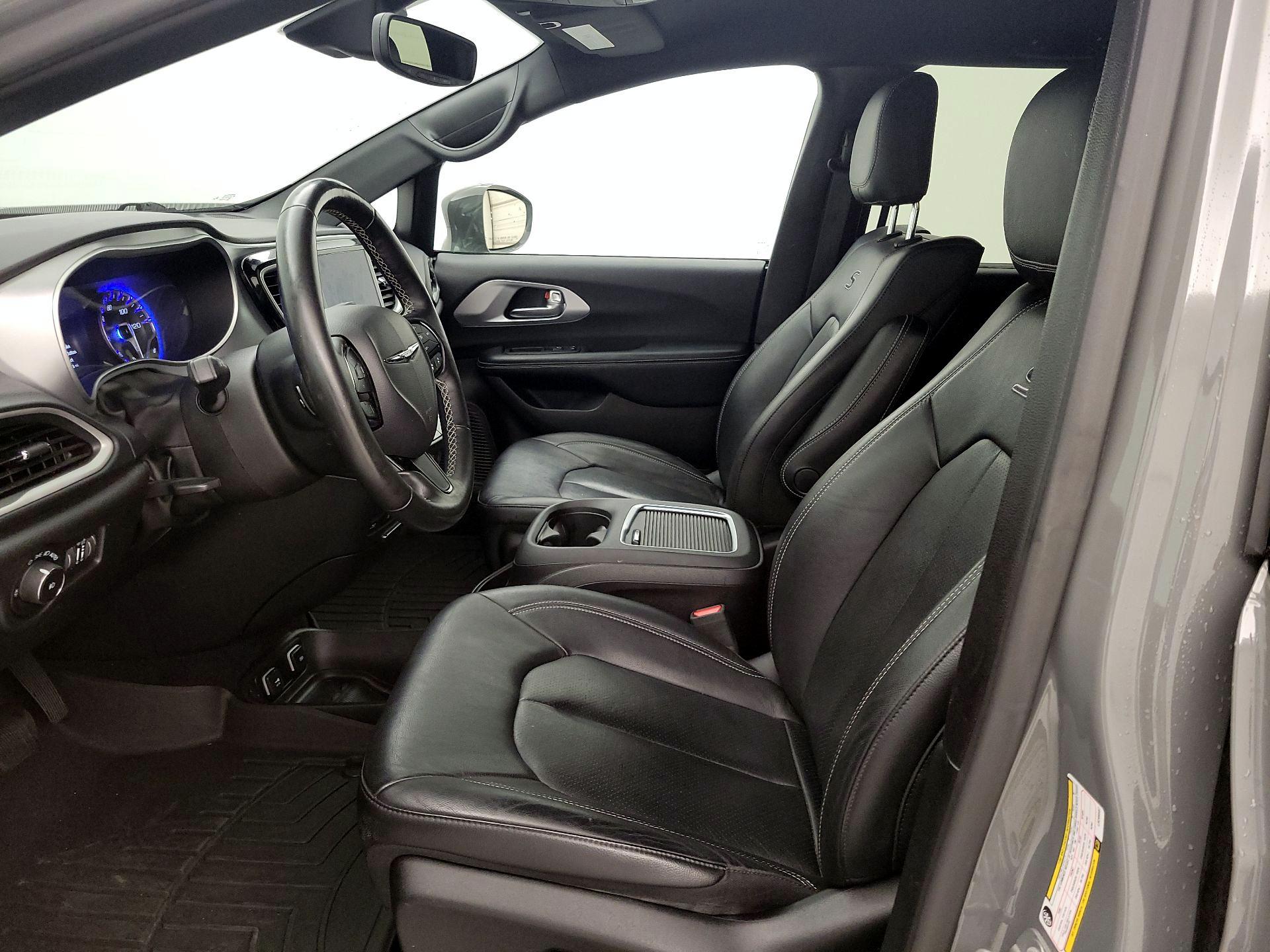 Thumbnail: 2020 Chrysler Pacifica - 11