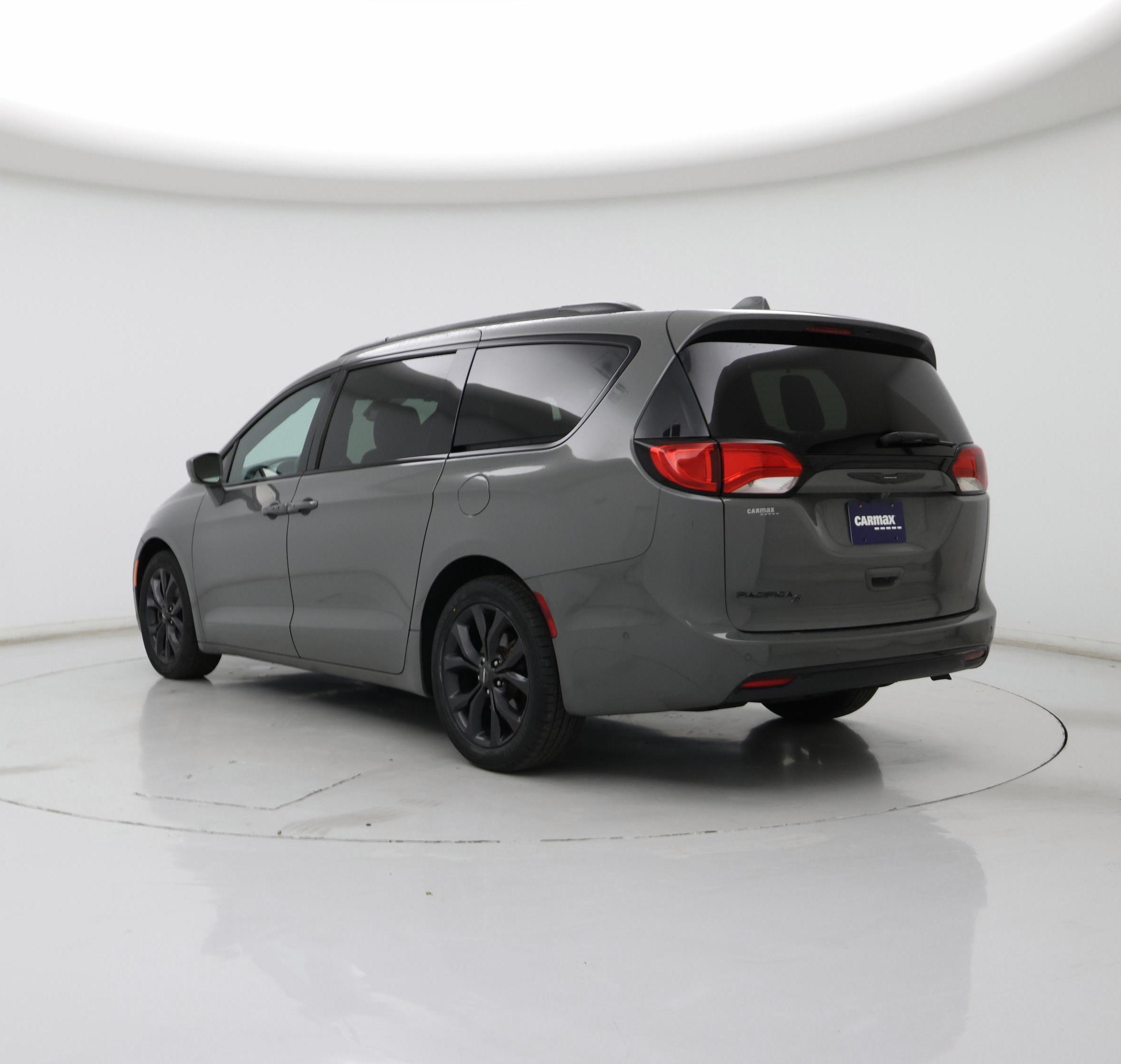 Thumbnail: 2020 Chrysler Pacifica - 2