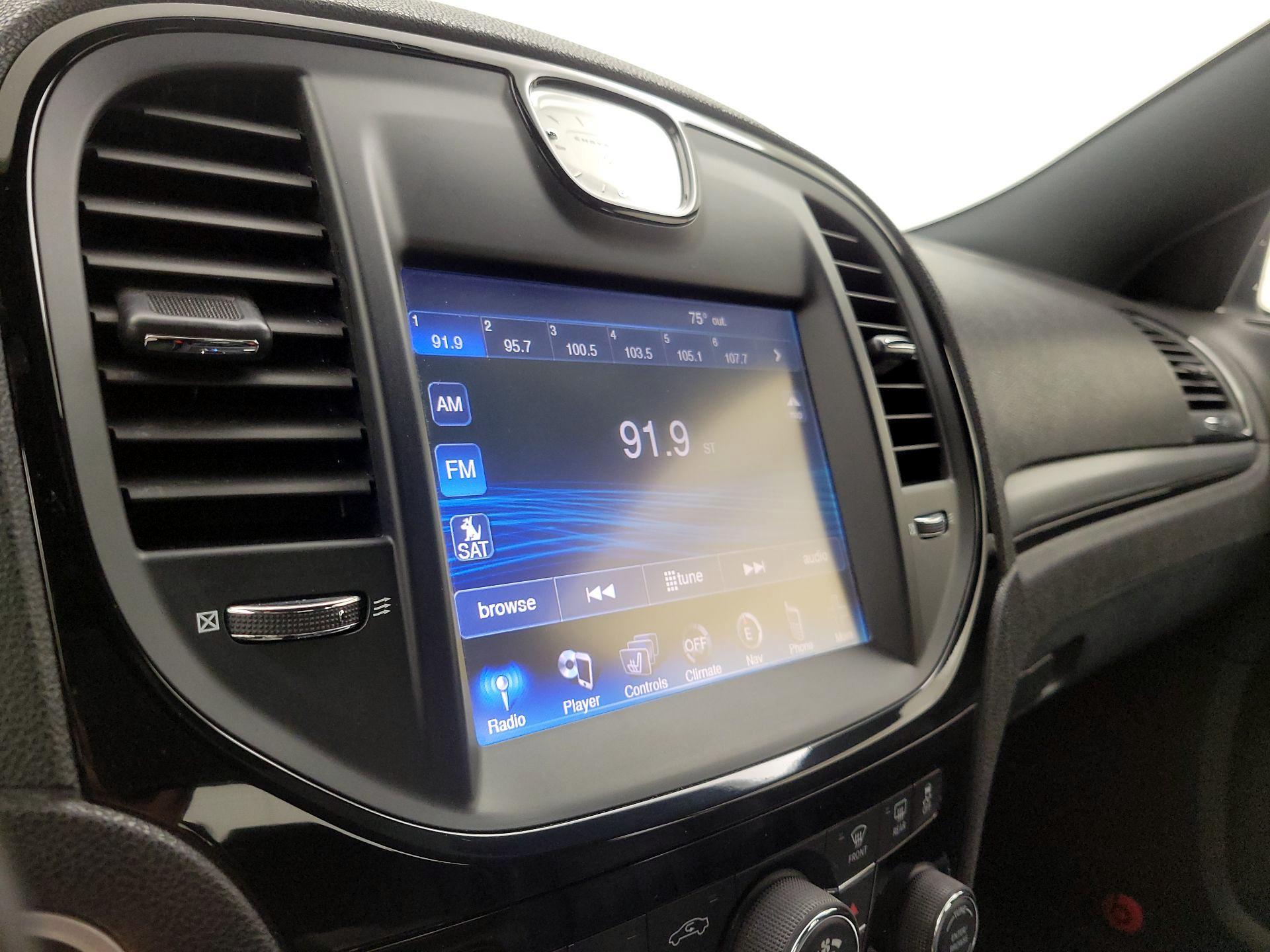 Thumbnail: 2014 Chrysler 300 - 15