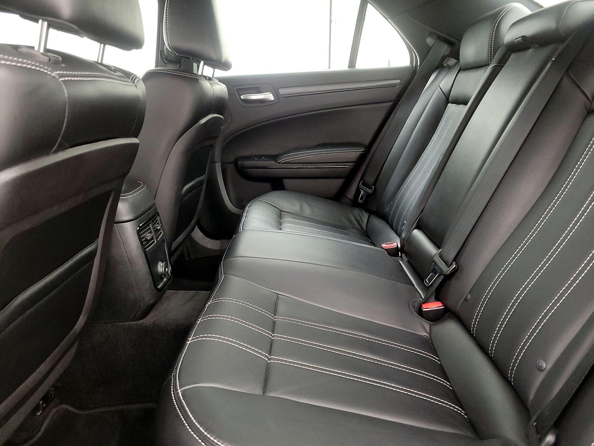 Thumbnail: 2014 Chrysler 300 - 19