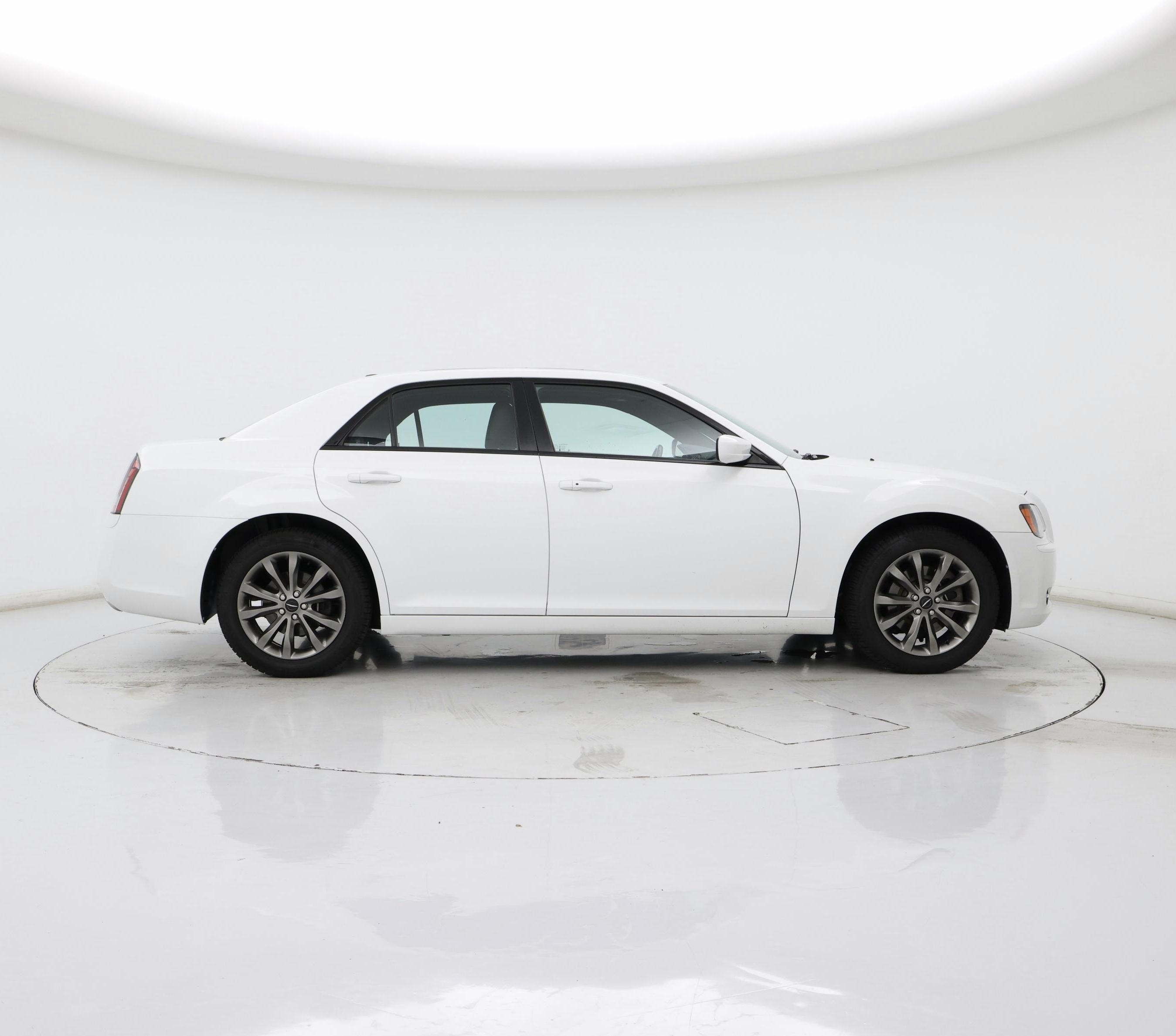 Thumbnail: 2014 Chrysler 300 - 7