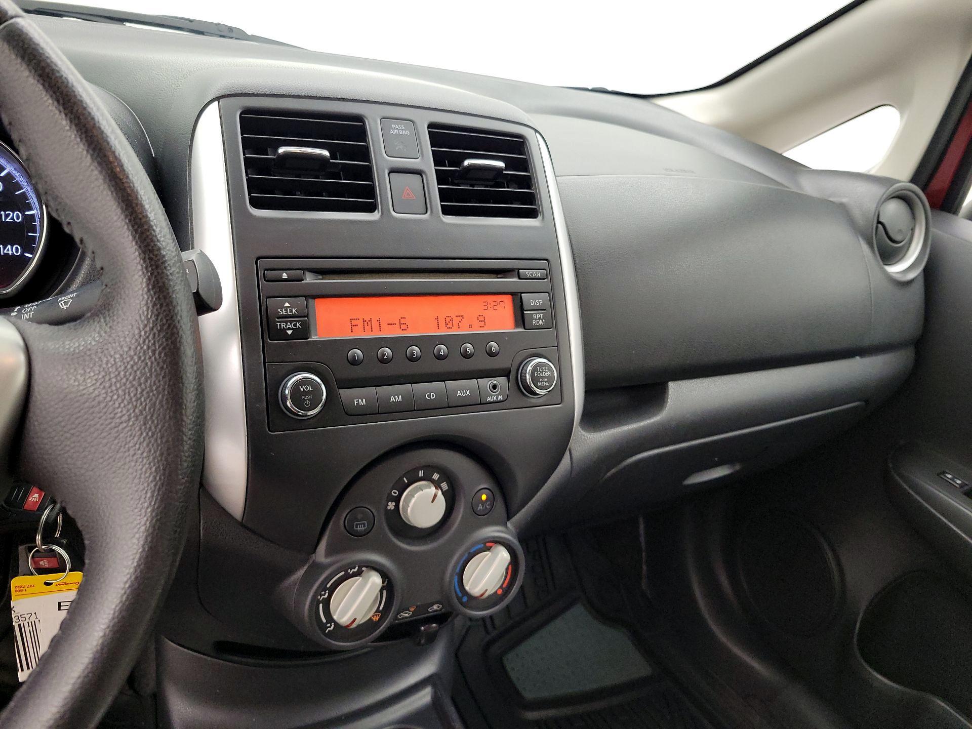 Thumbnail: 2014 Nissan Versa Note - 13