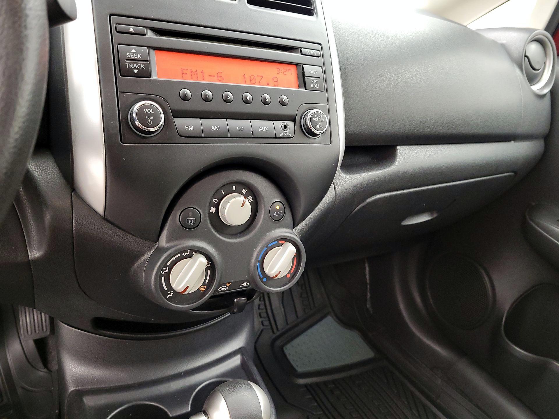 Thumbnail: 2014 Nissan Versa Note - 14