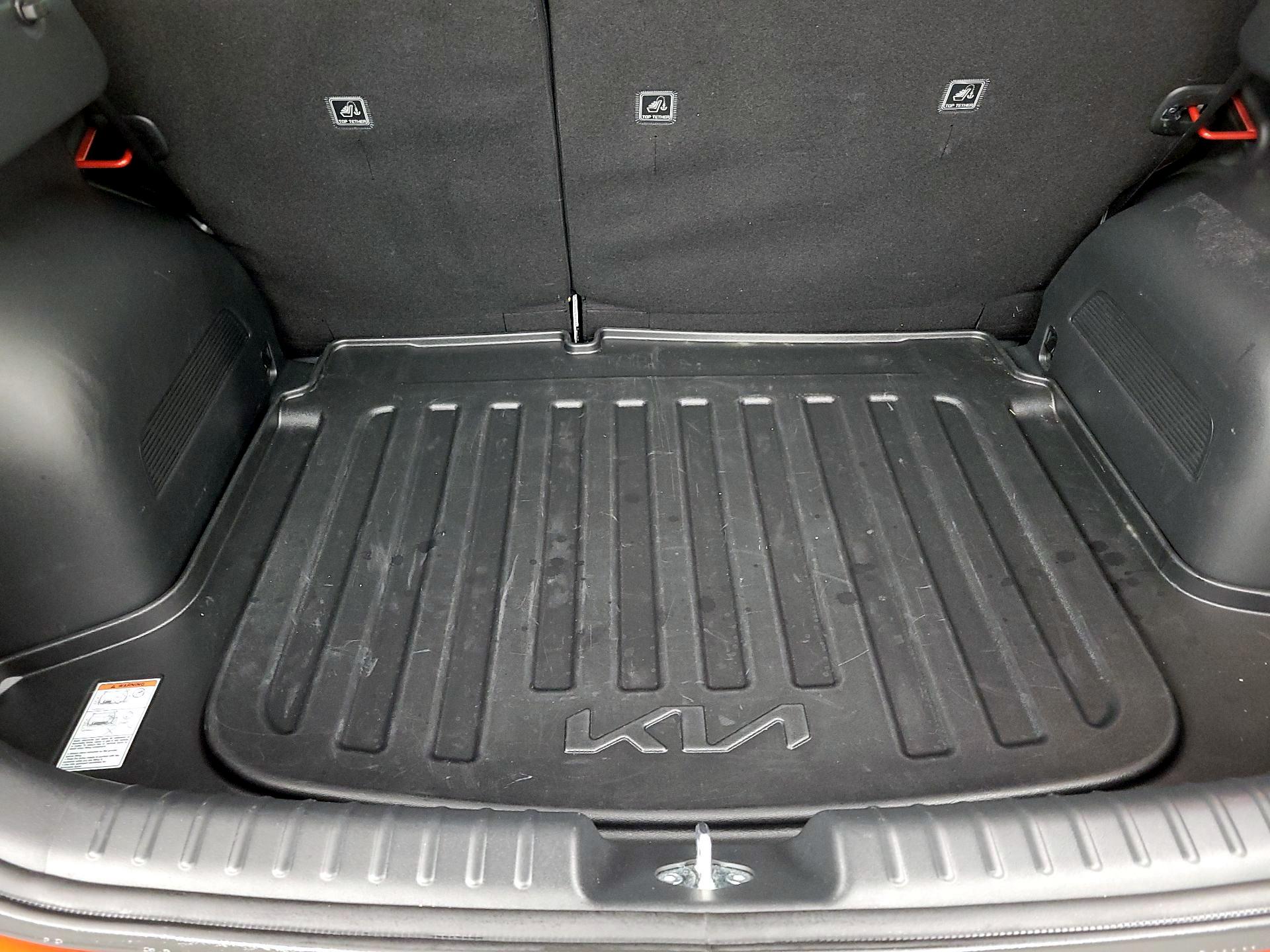 Thumbnail: 2023 Kia Niro - 19