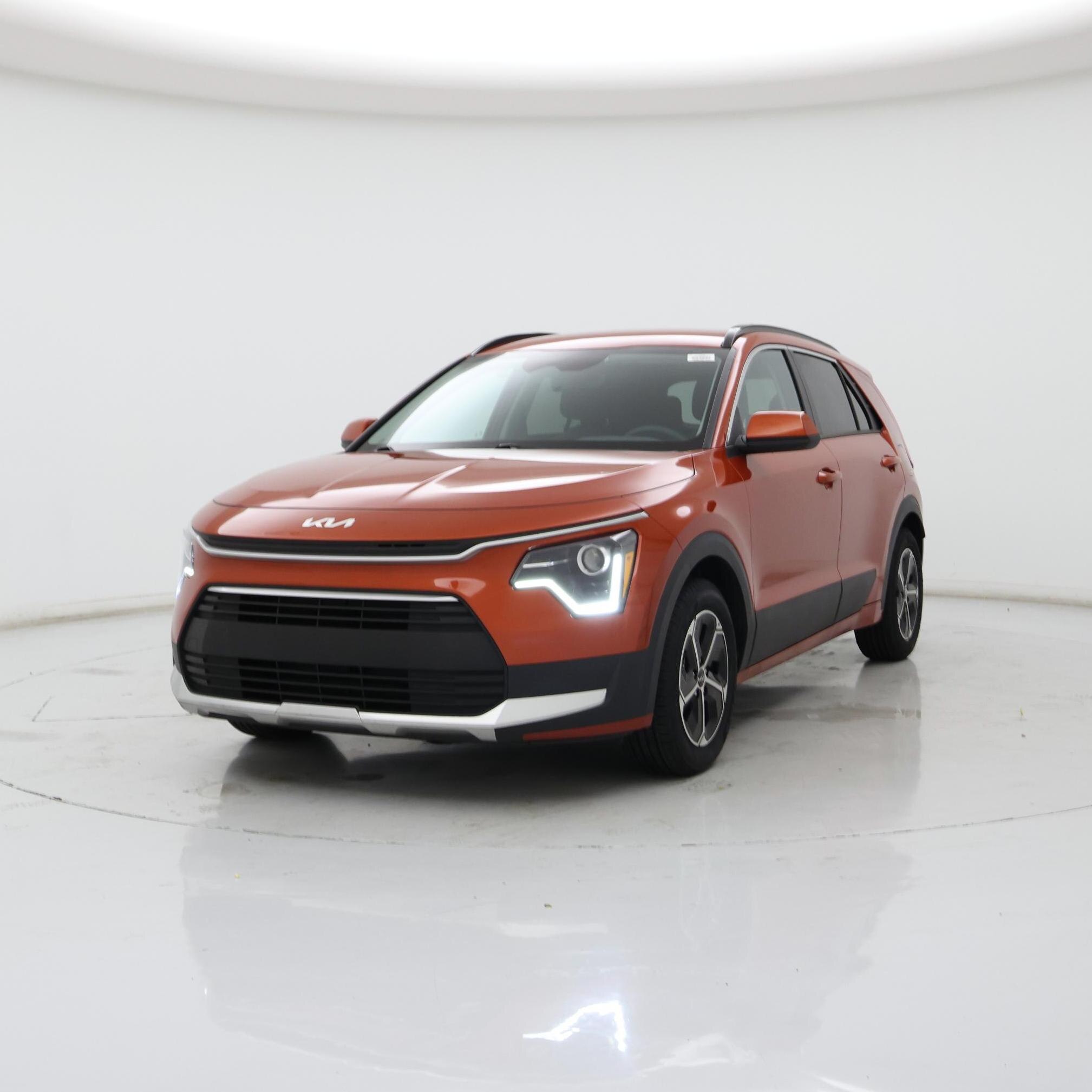 Thumbnail: 2023 Kia Niro - 4
