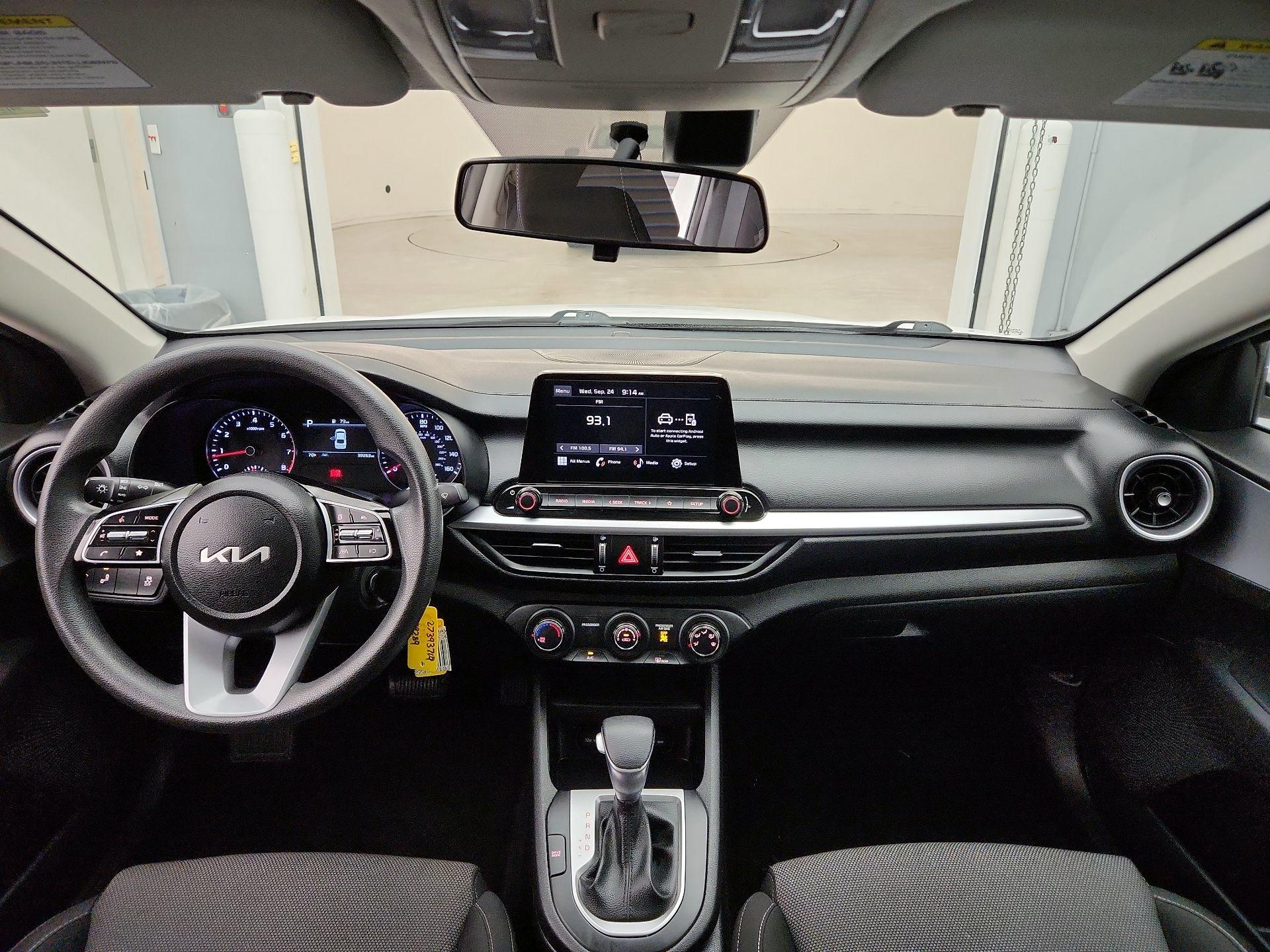Thumbnail: 2023 Kia Forte - 9