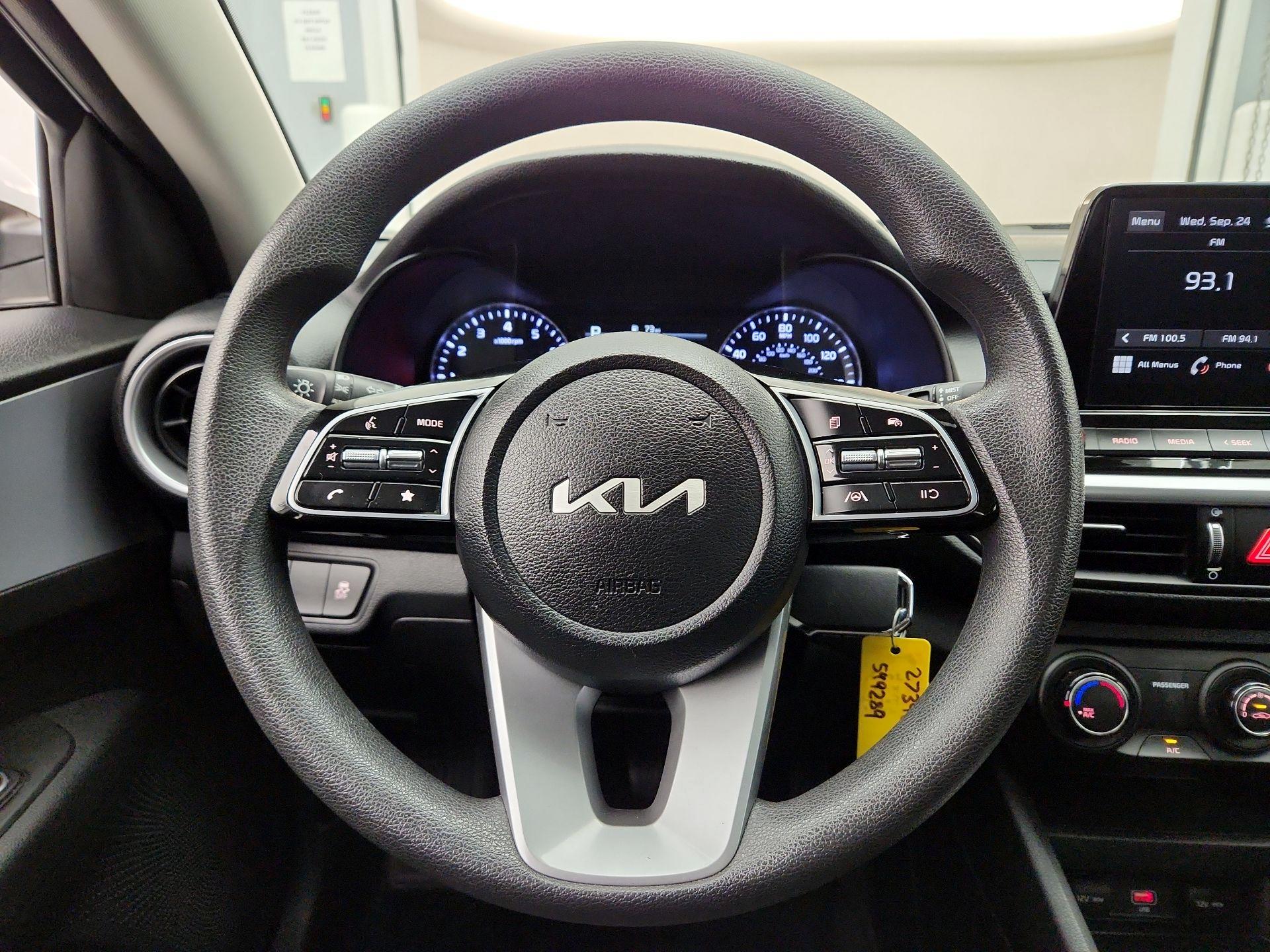 Thumbnail: 2023 Kia Forte - 10