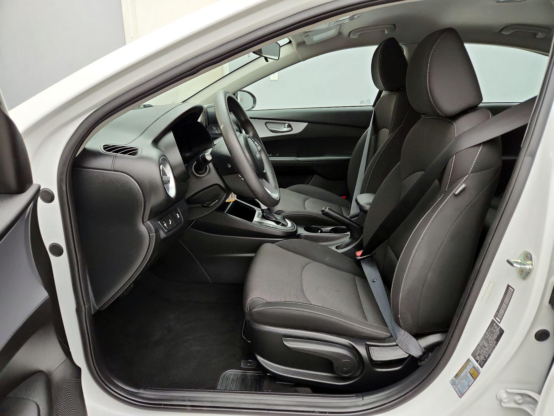 Thumbnail: 2023 Kia Forte - 11