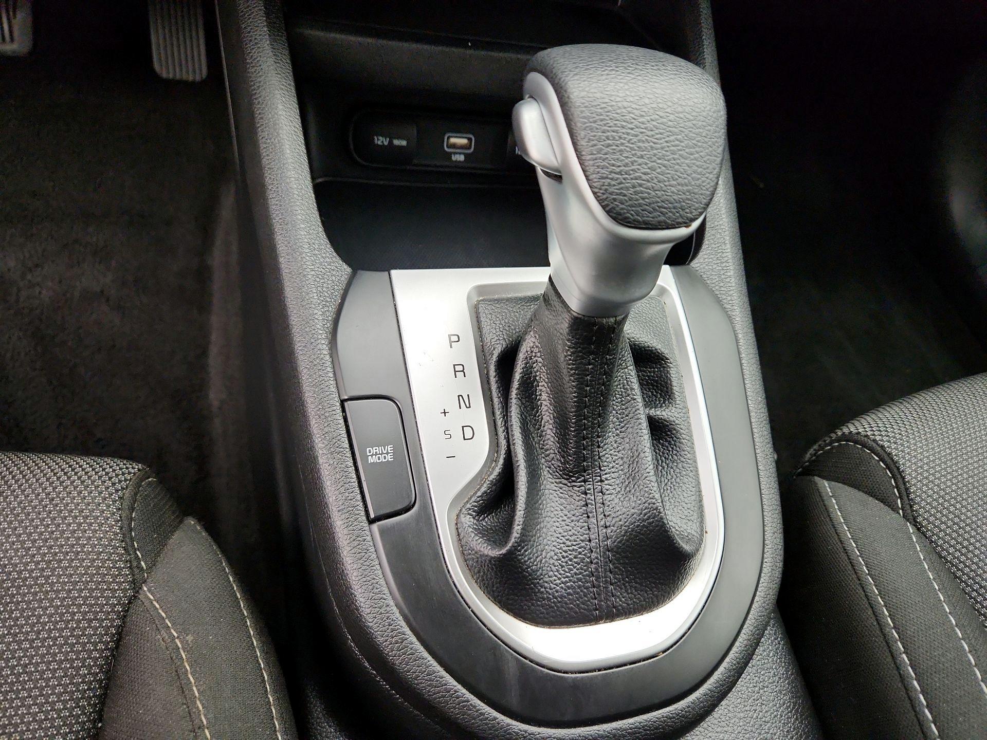 Thumbnail: 2023 Kia Forte - 17
