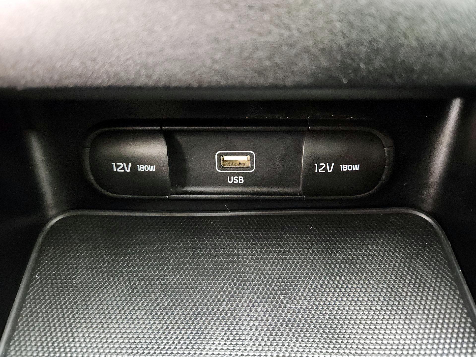 Thumbnail: 2023 Kia Forte - 18
