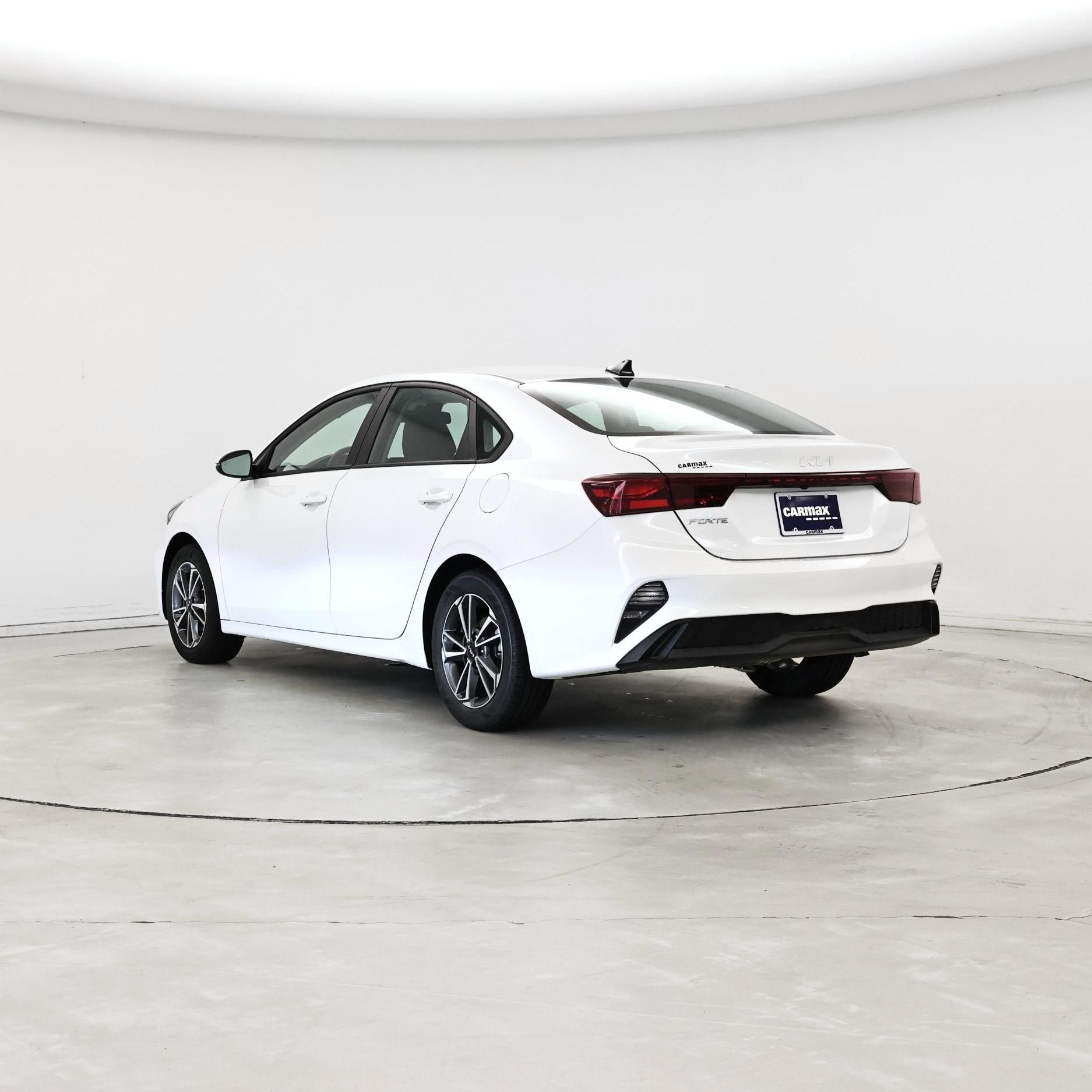 Thumbnail: 2023 Kia Forte - 2