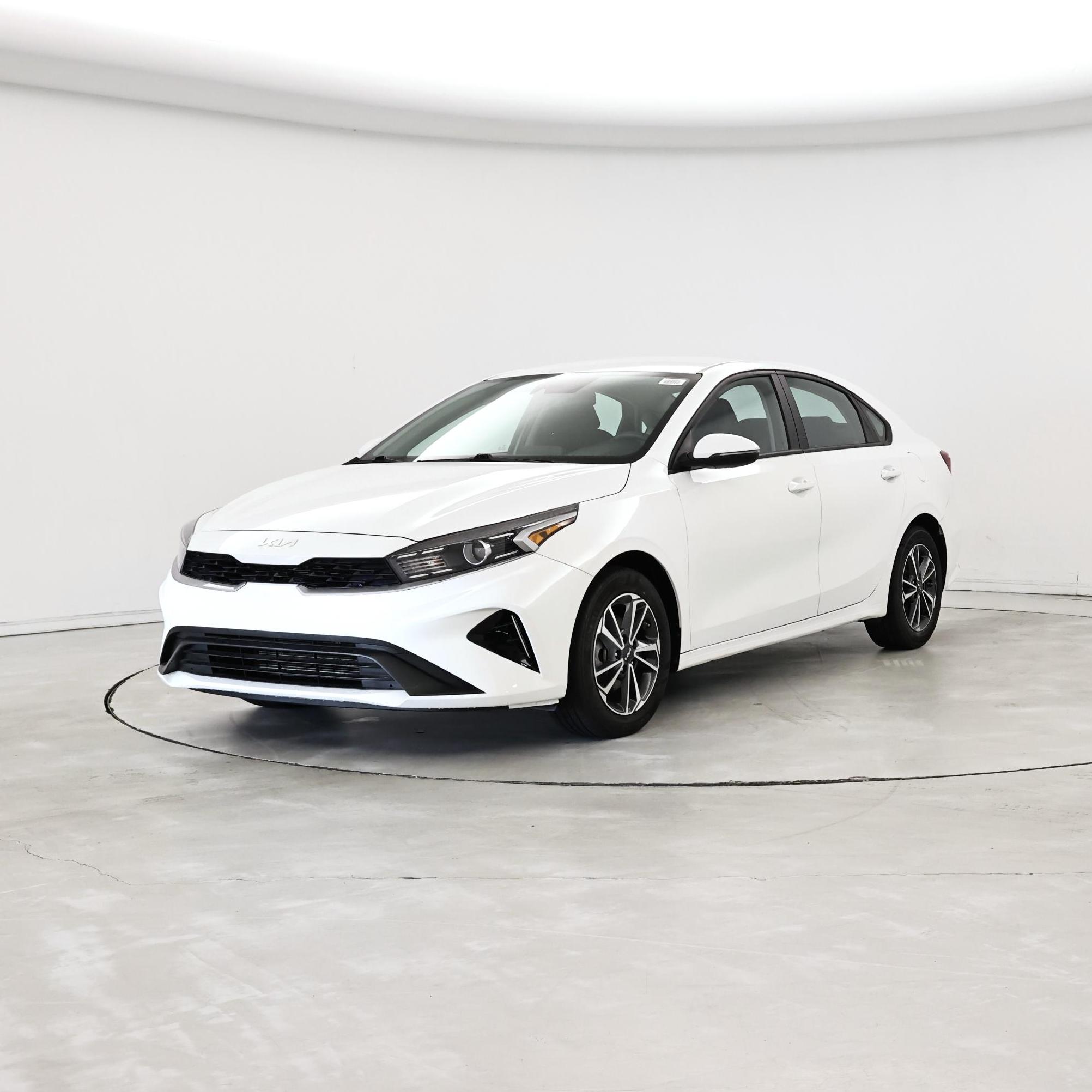 Thumbnail: 2023 Kia Forte - 4