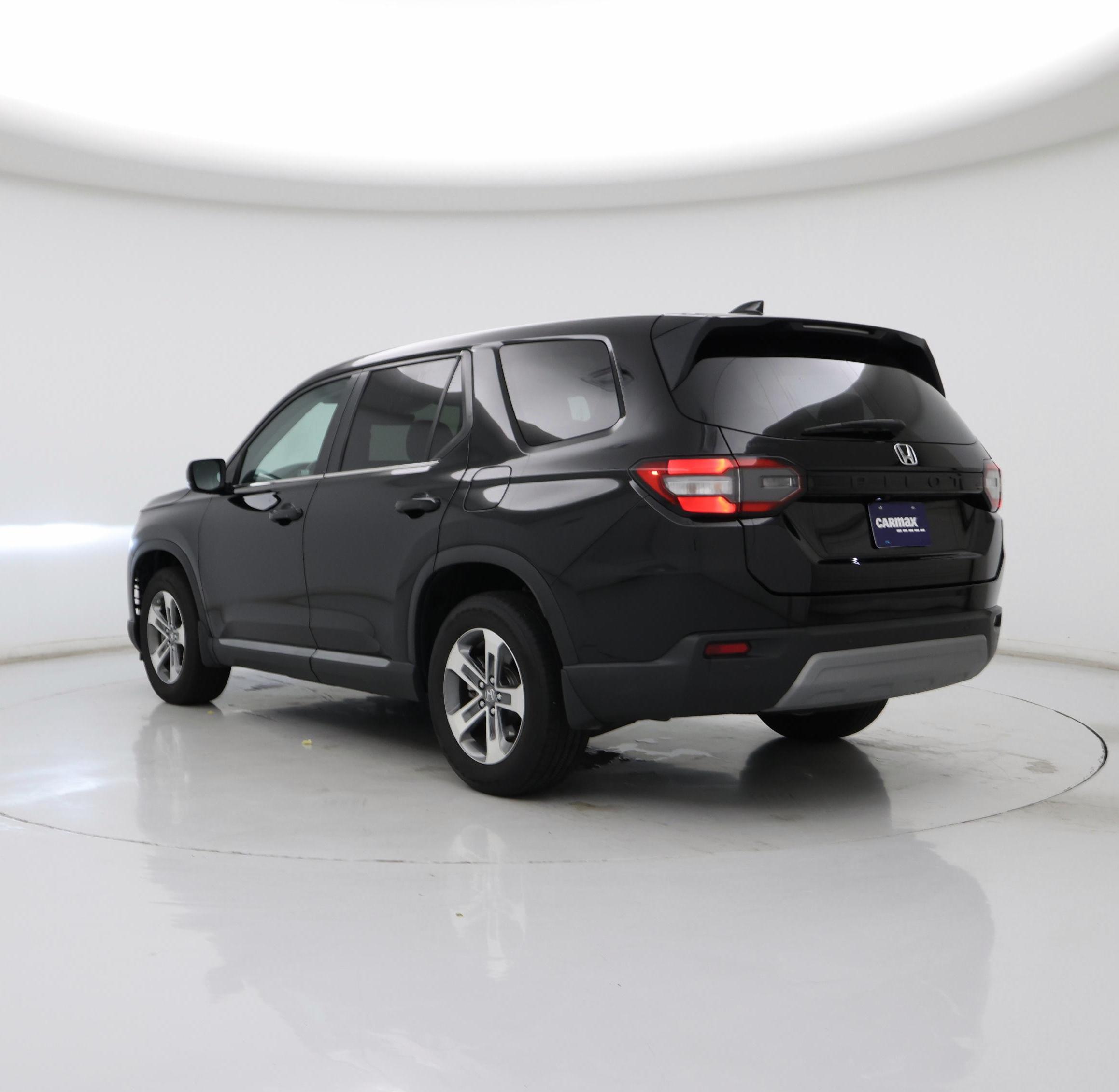 Thumbnail: 2023 Honda Pilot - 2
