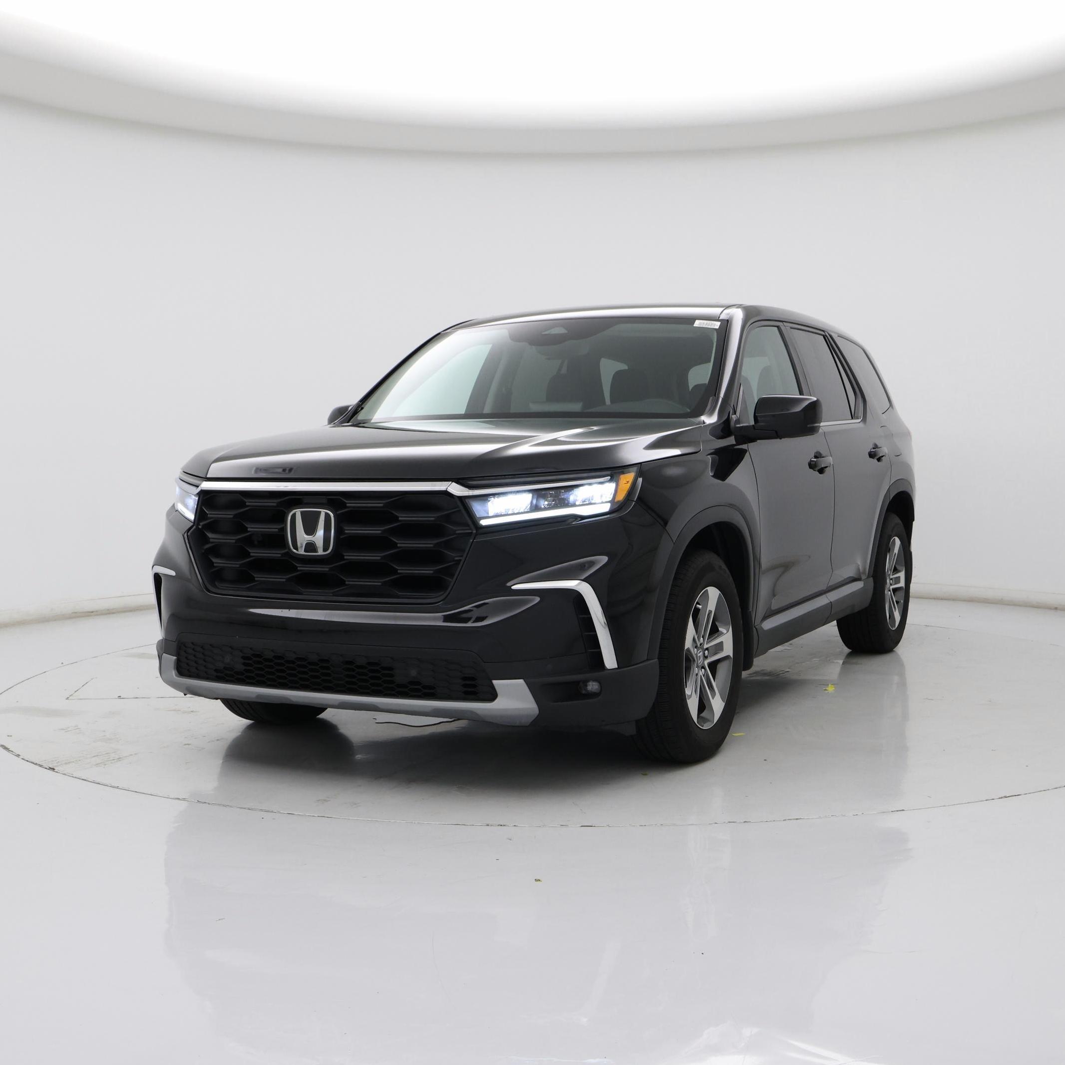 Thumbnail: 2023 Honda Pilot - 4
