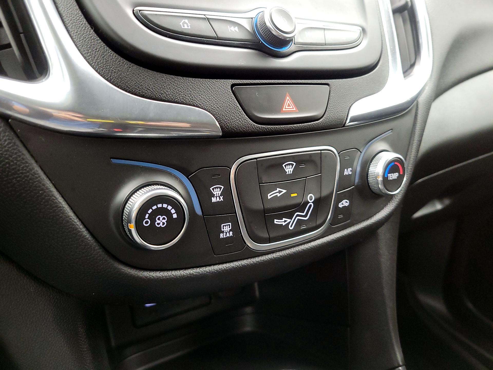 Thumbnail: 2020 Chevrolet Equinox - 16