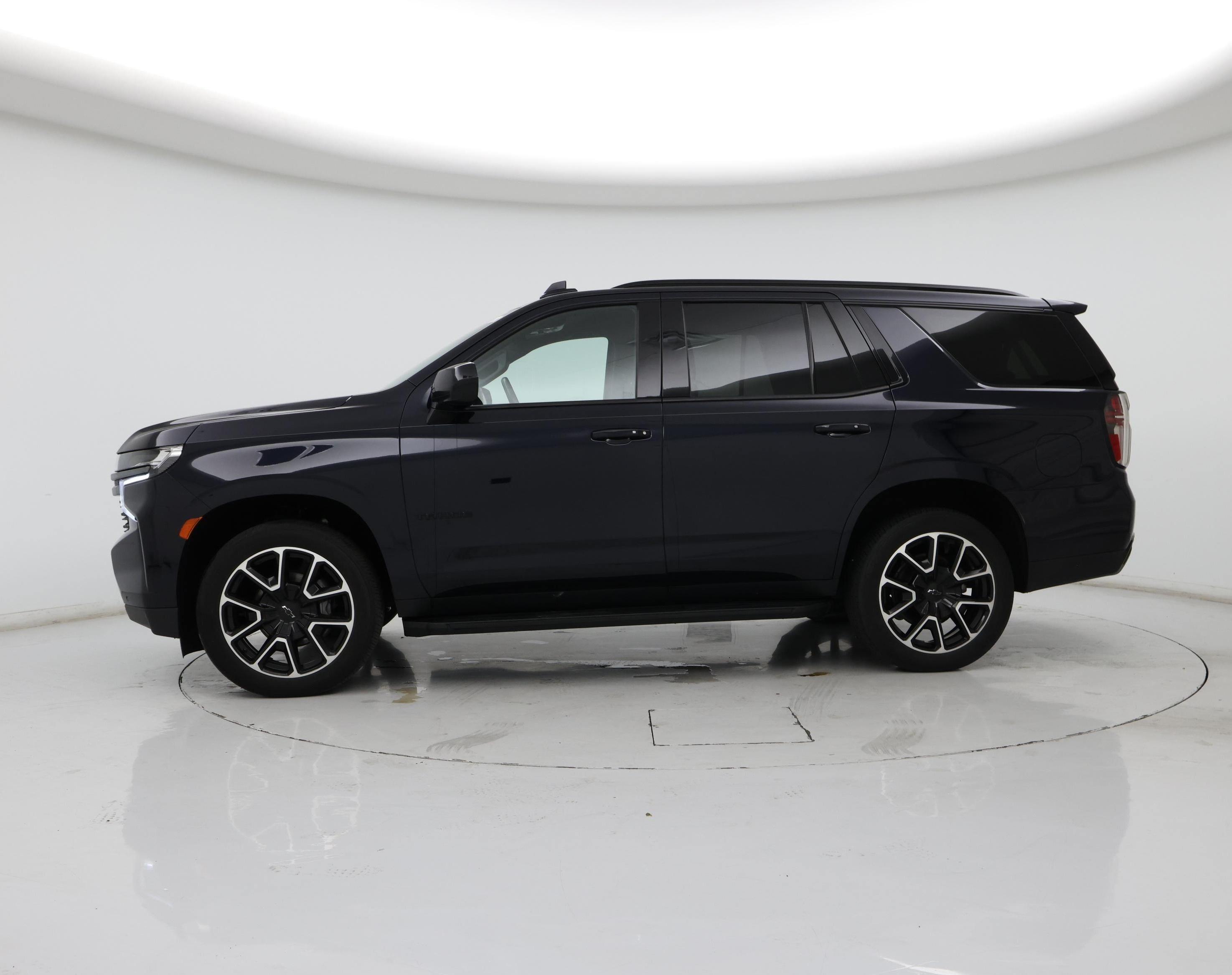 Thumbnail: 2022 Chevrolet Tahoe - 3