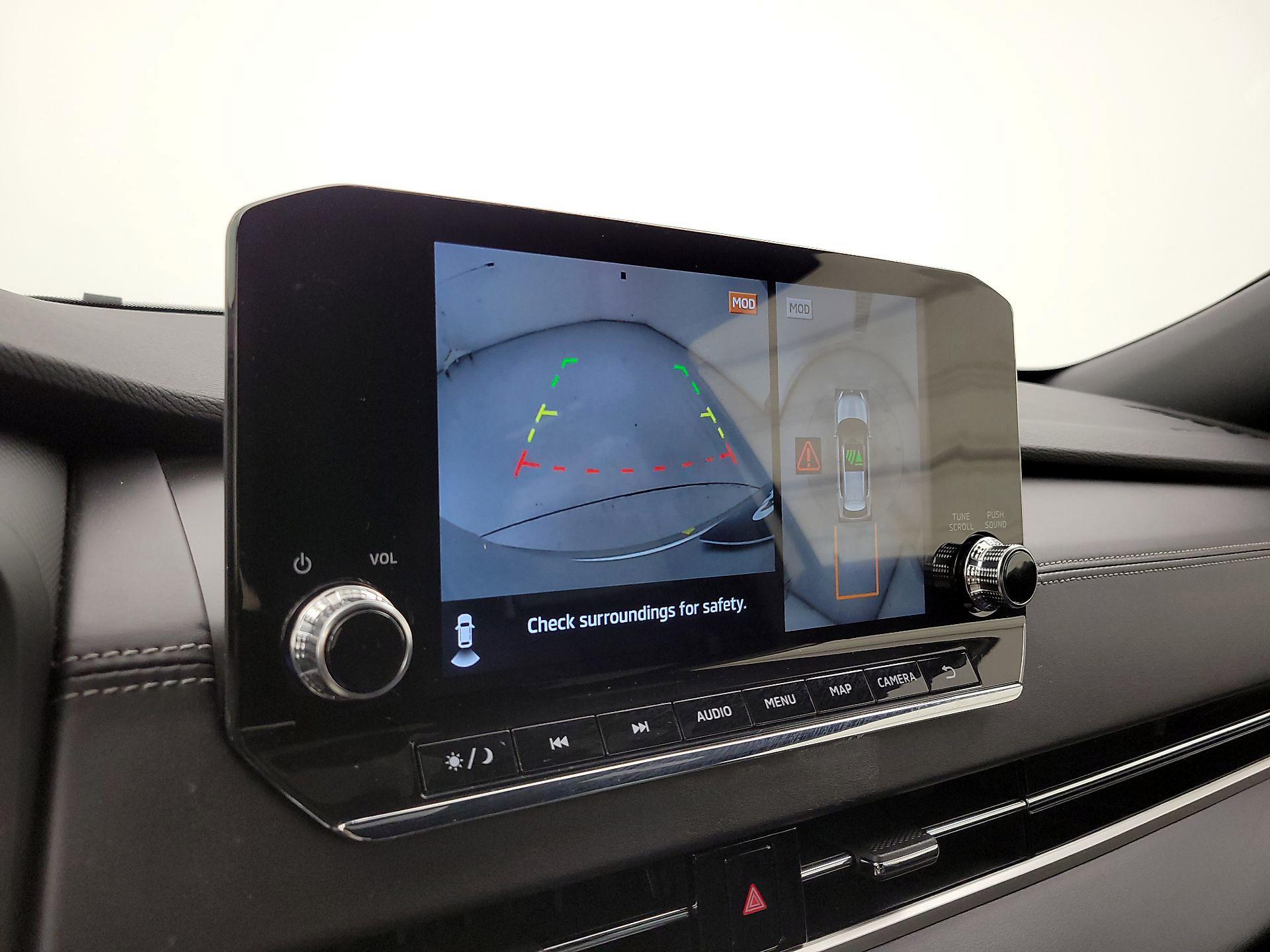 Thumbnail: 2023 Mitsubishi Outlander - 14