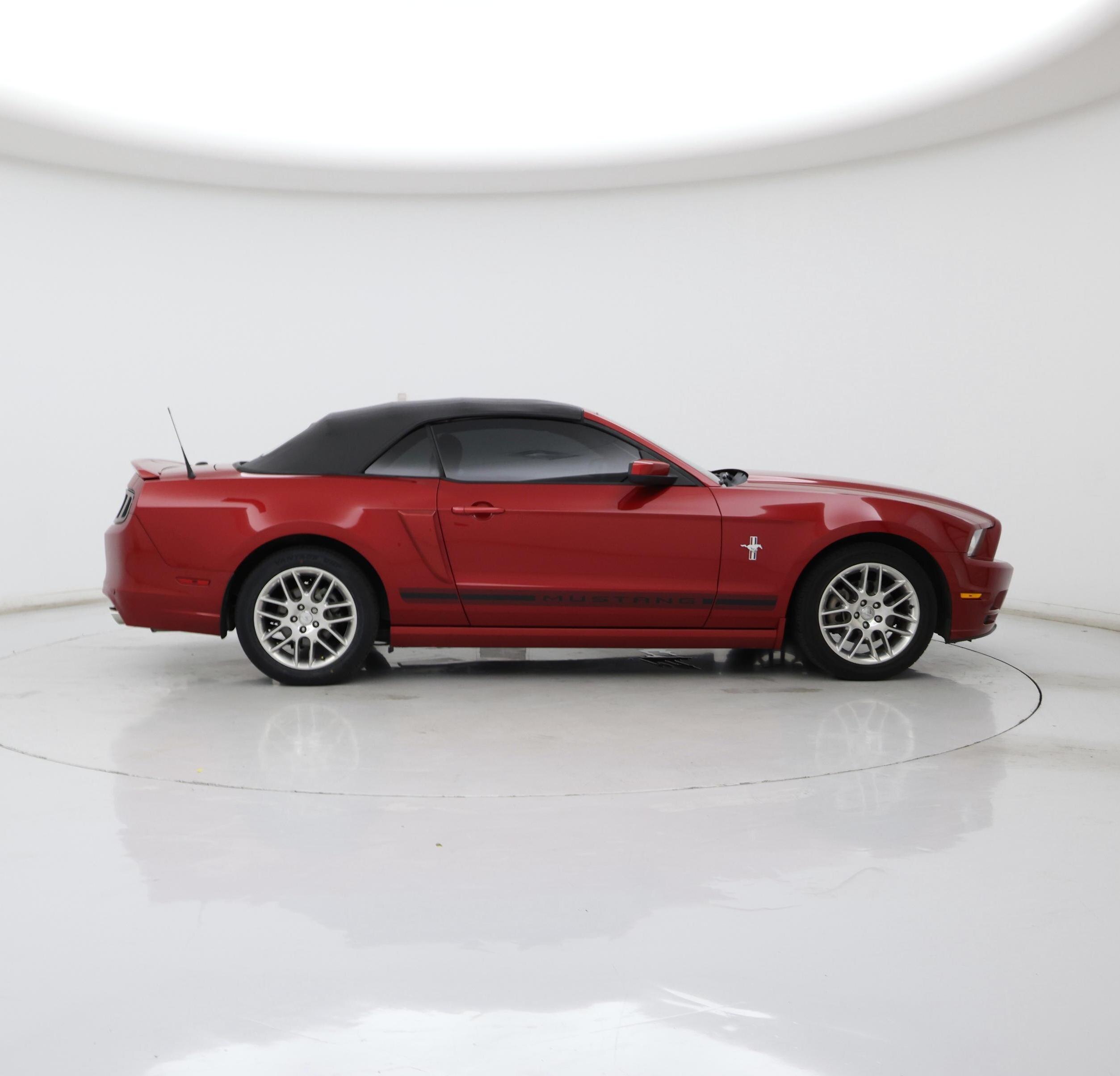 Thumbnail: 2013 Ford Mustang - 7