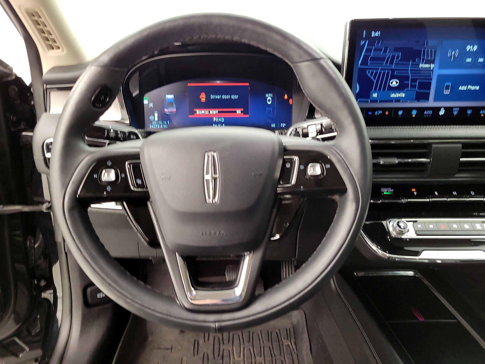 Thumbnail: 2023 Lincoln Corsair - 10
