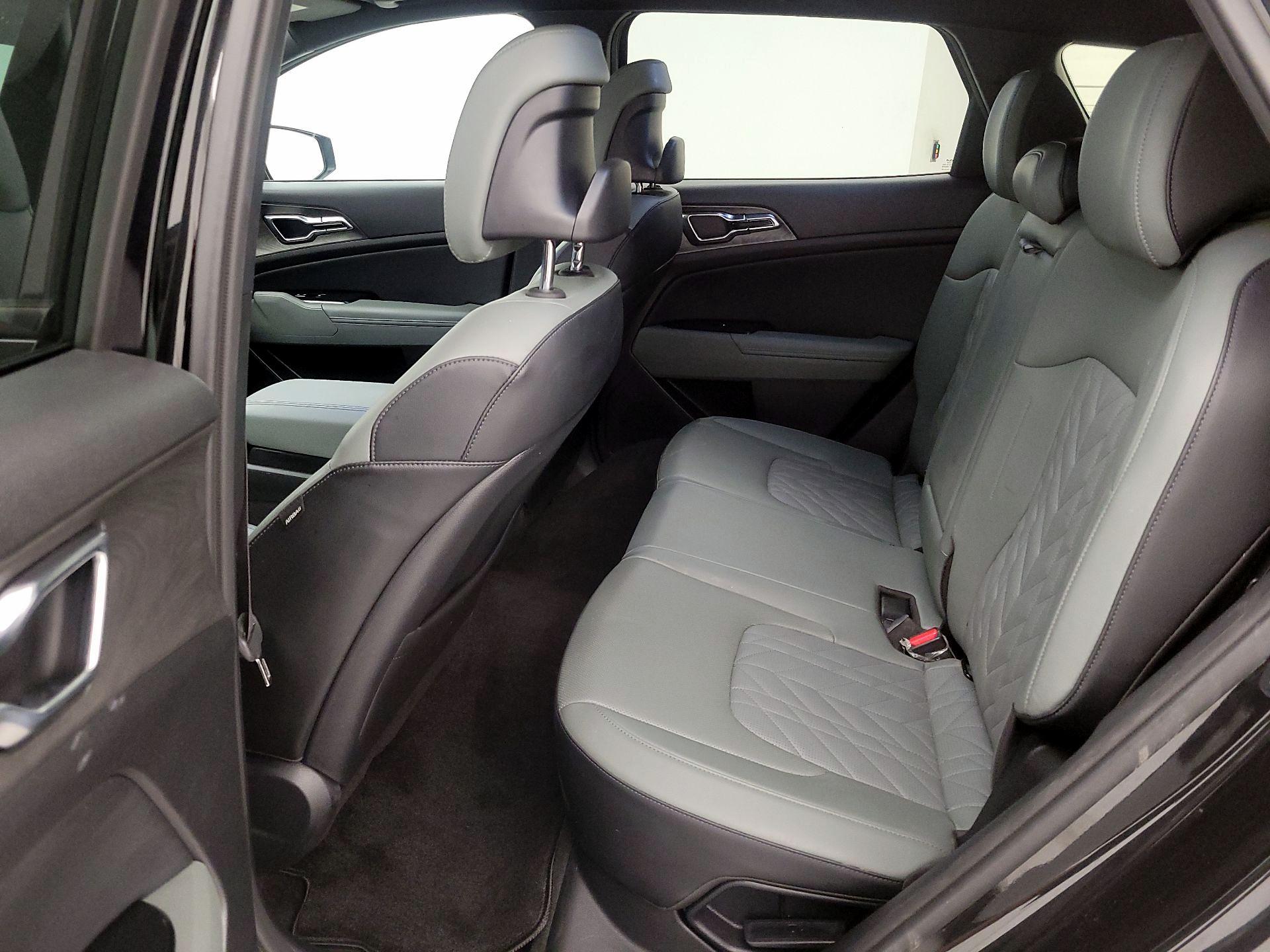 Thumbnail: 2023 Kia Sportage - 17
