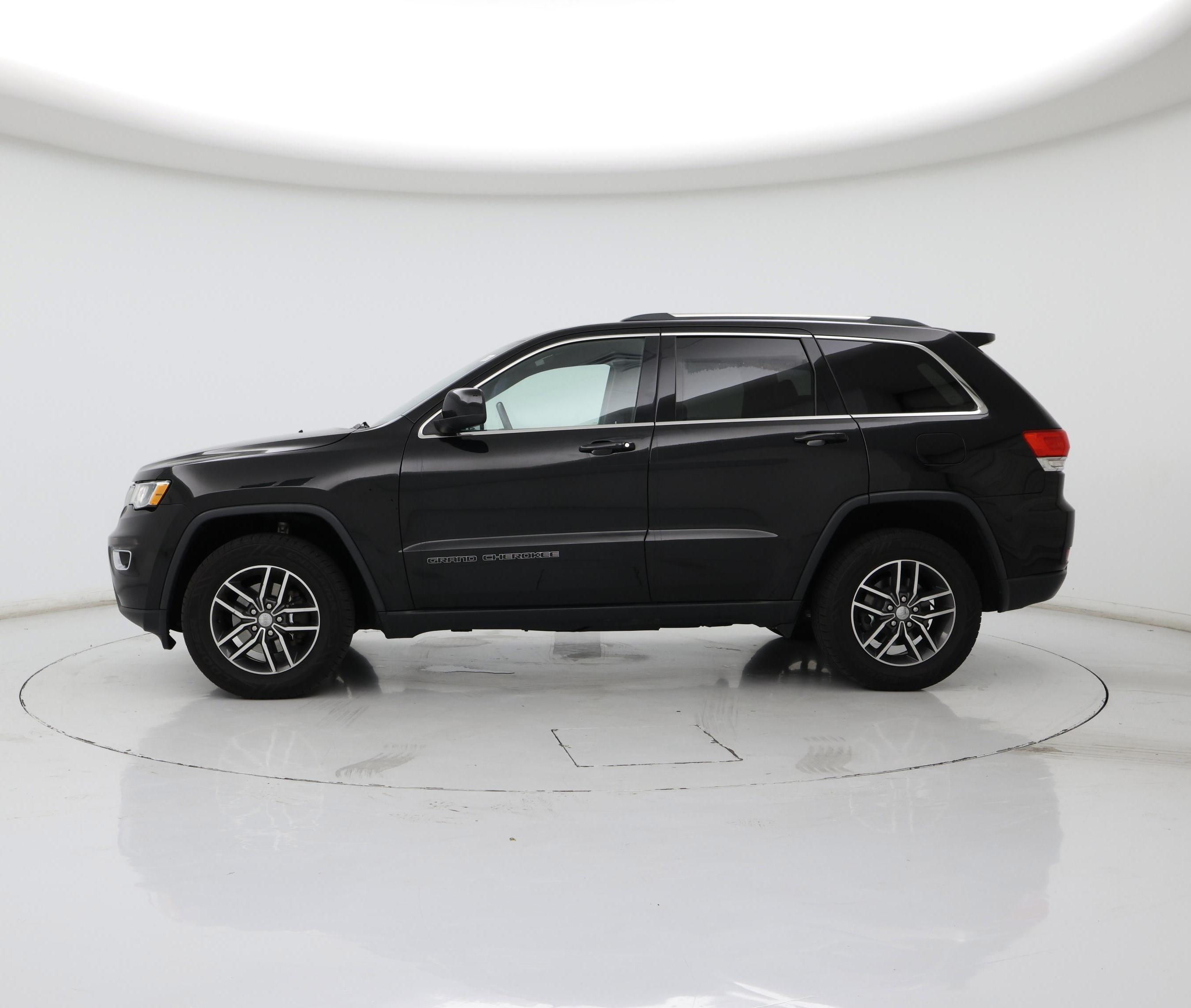 Thumbnail: 2018 Jeep Grand Cherokee - 3