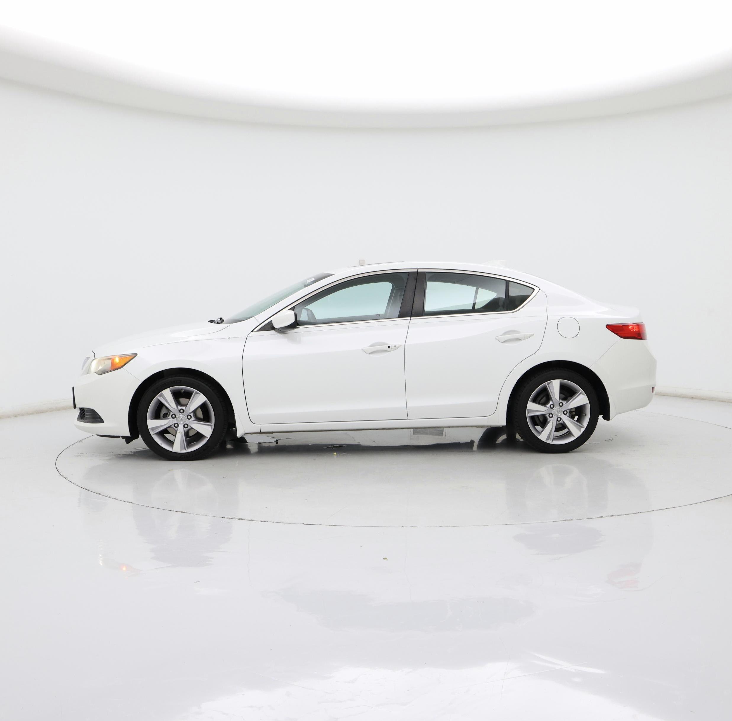Thumbnail: 2015 Acura ILX - 3