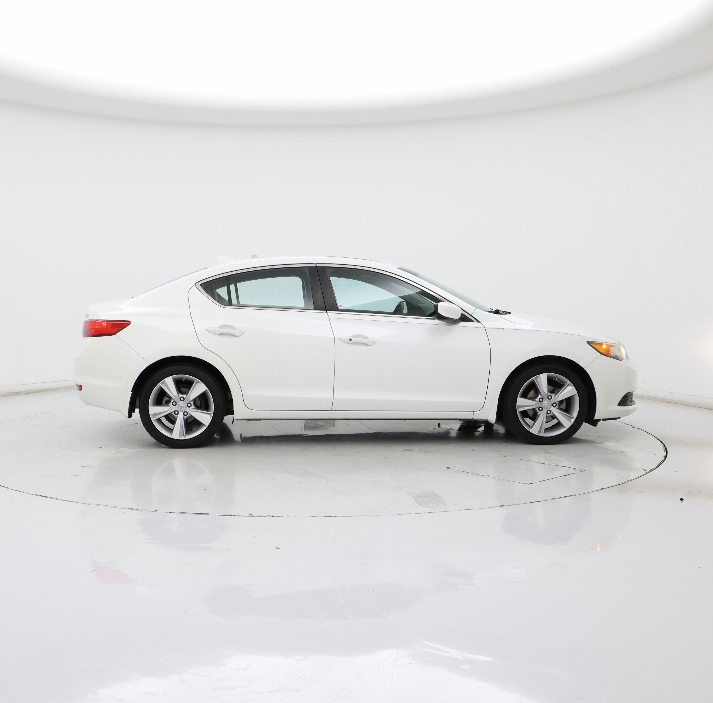Thumbnail: 2015 Acura ILX - 7
