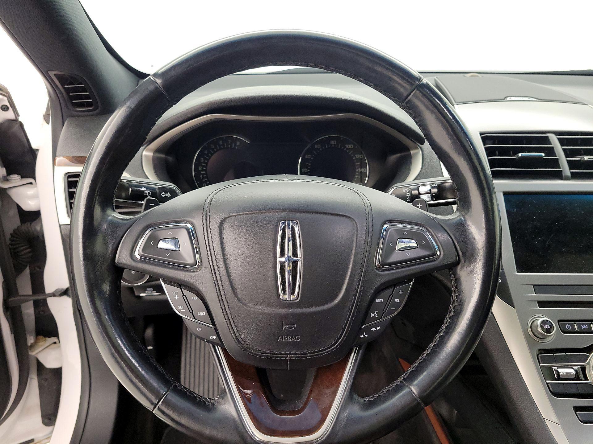 Thumbnail: 2018 Lincoln MKZ - 10