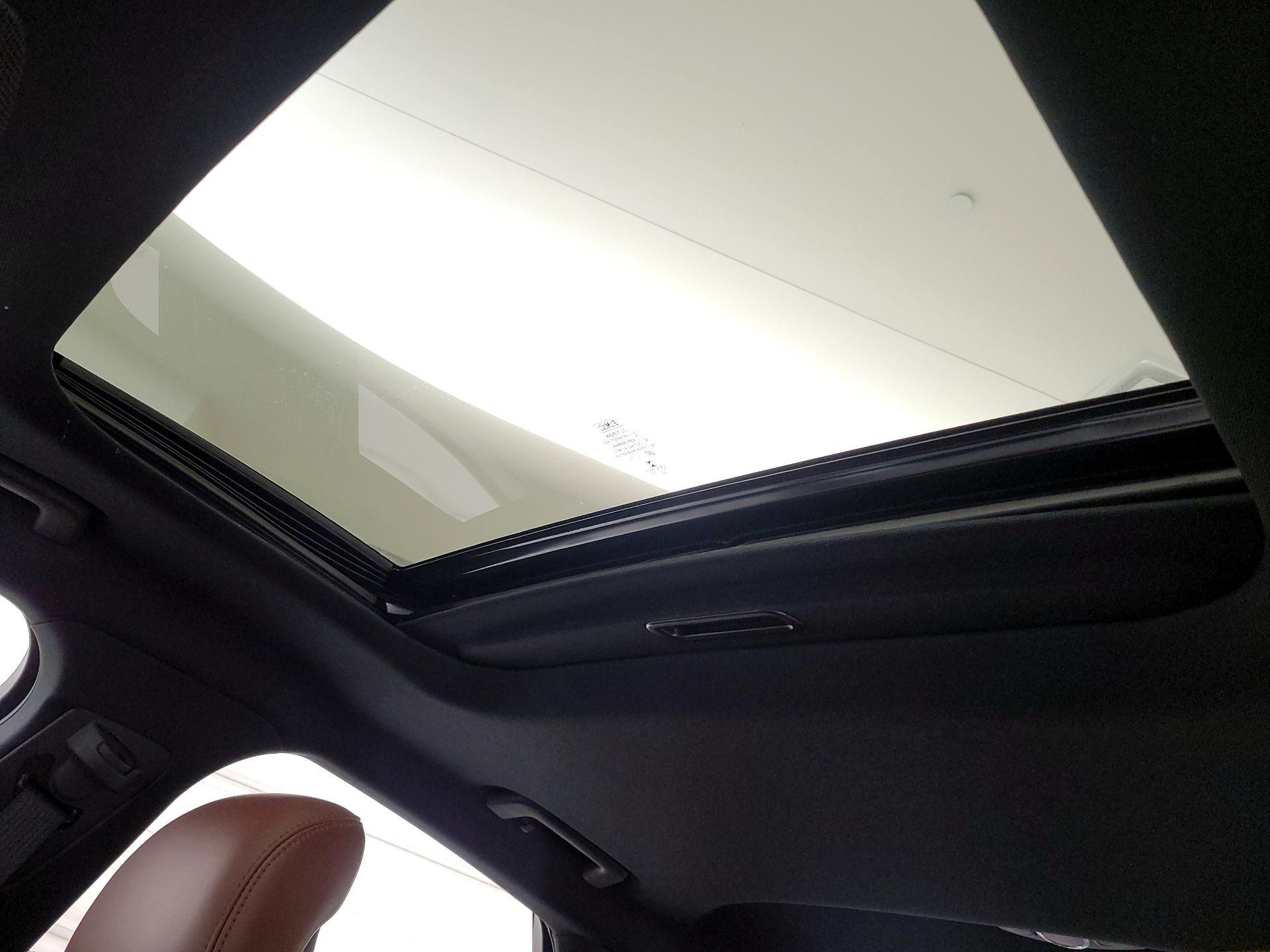 Thumbnail: 2018 Lincoln MKZ - 18