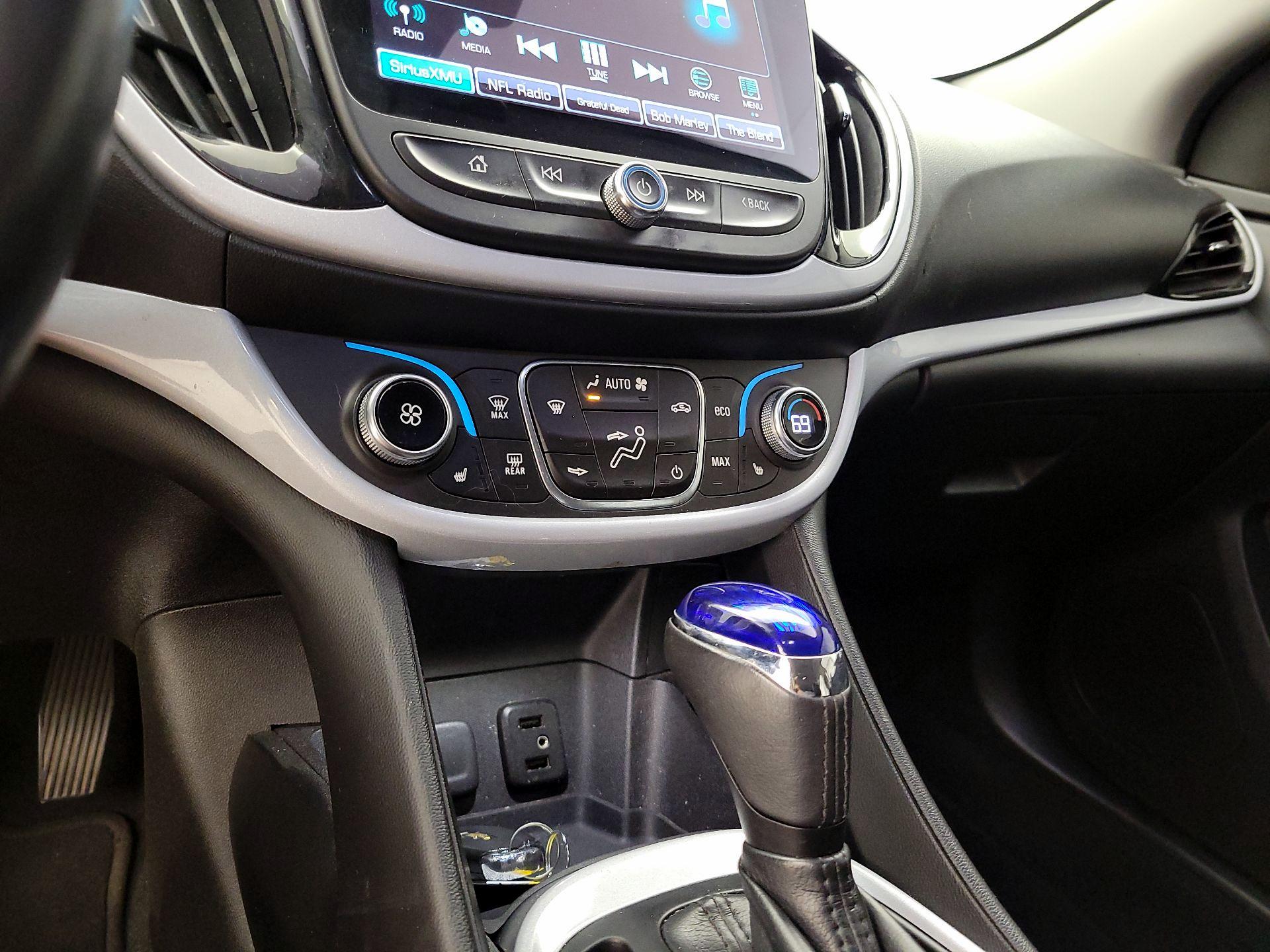 Thumbnail: 2017 Chevrolet Volt - 15