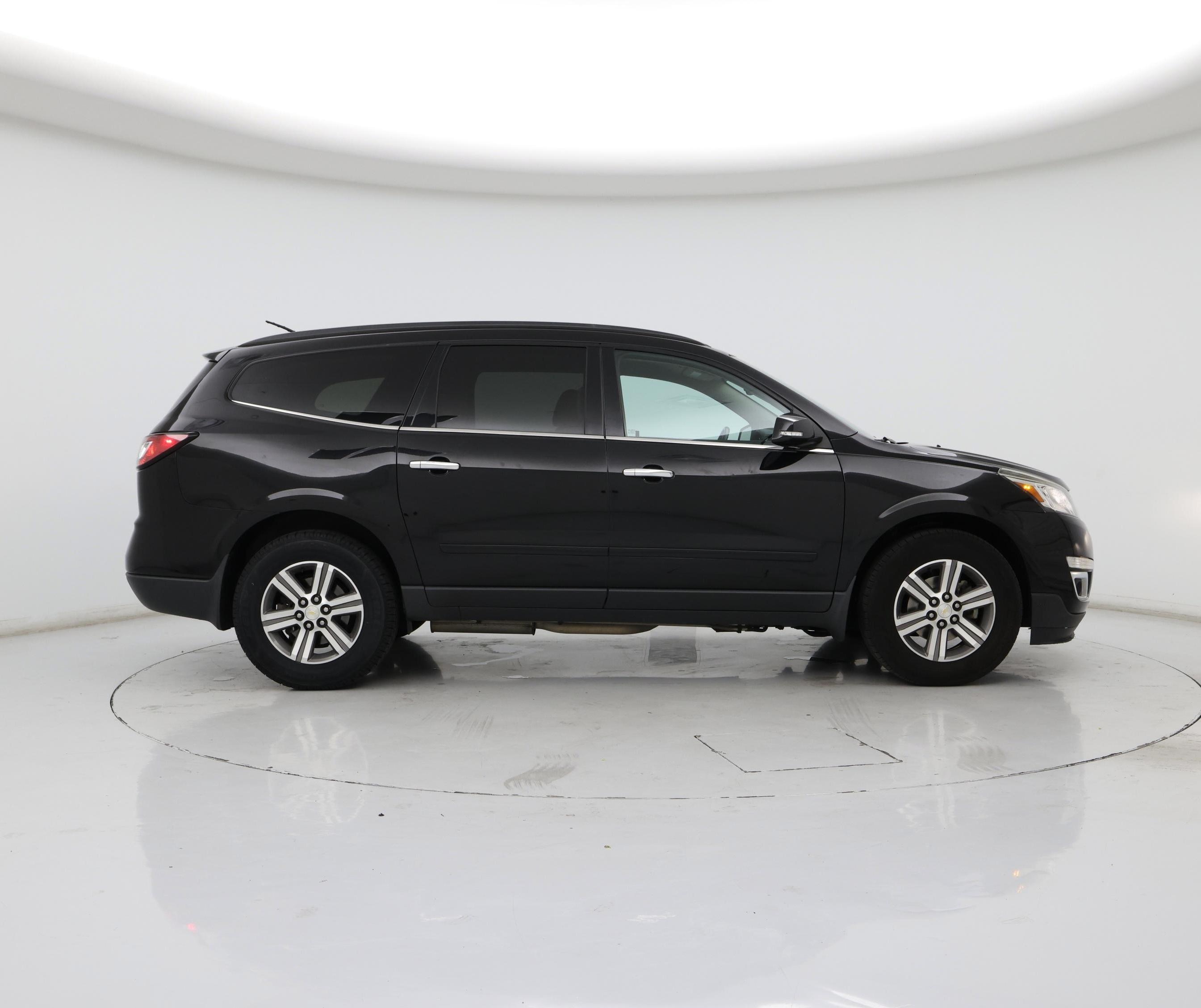 Thumbnail: 2017 Chevrolet Traverse - 7
