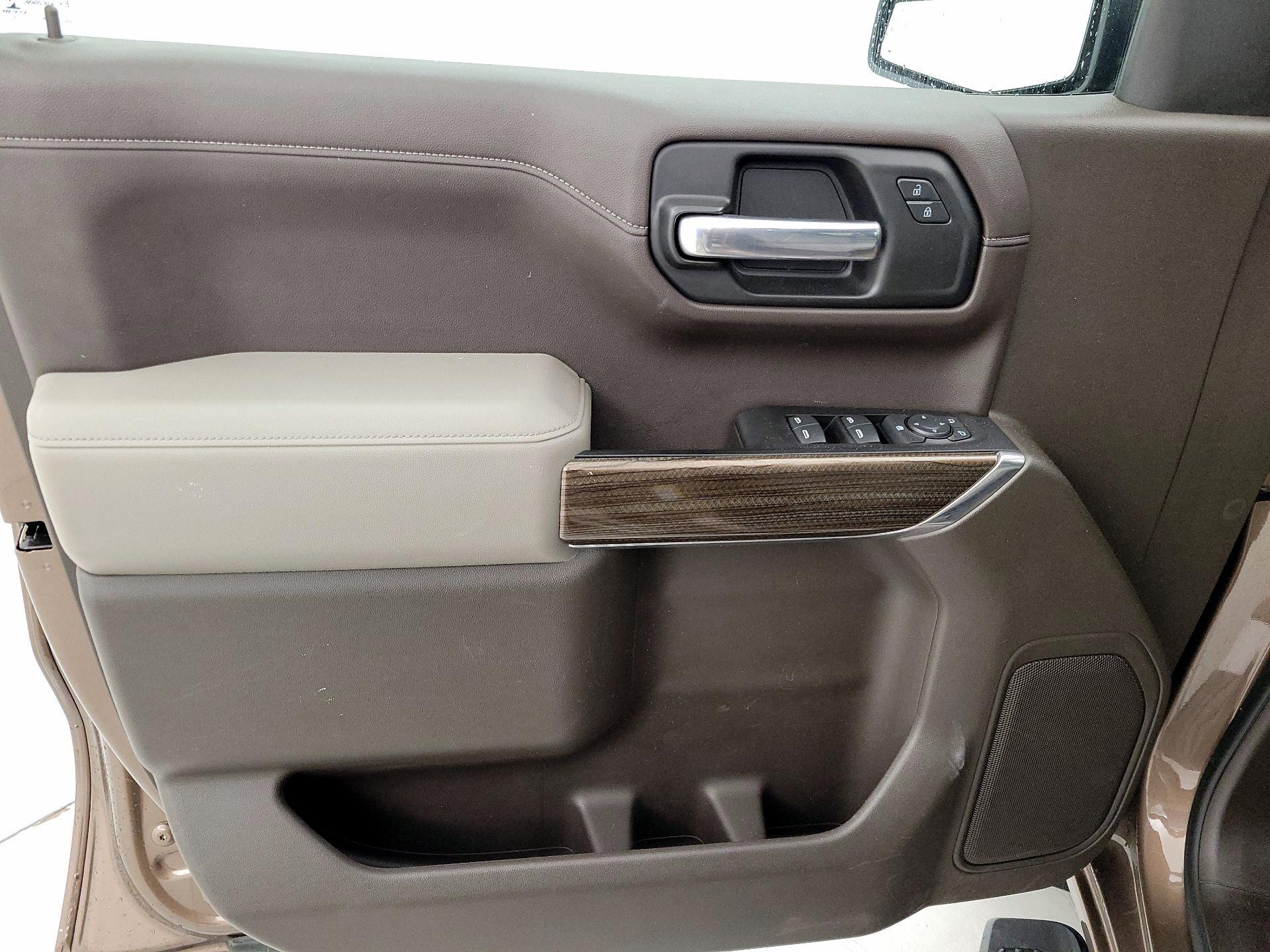 Thumbnail: 2019 Chevrolet Silverado 1500 - 12