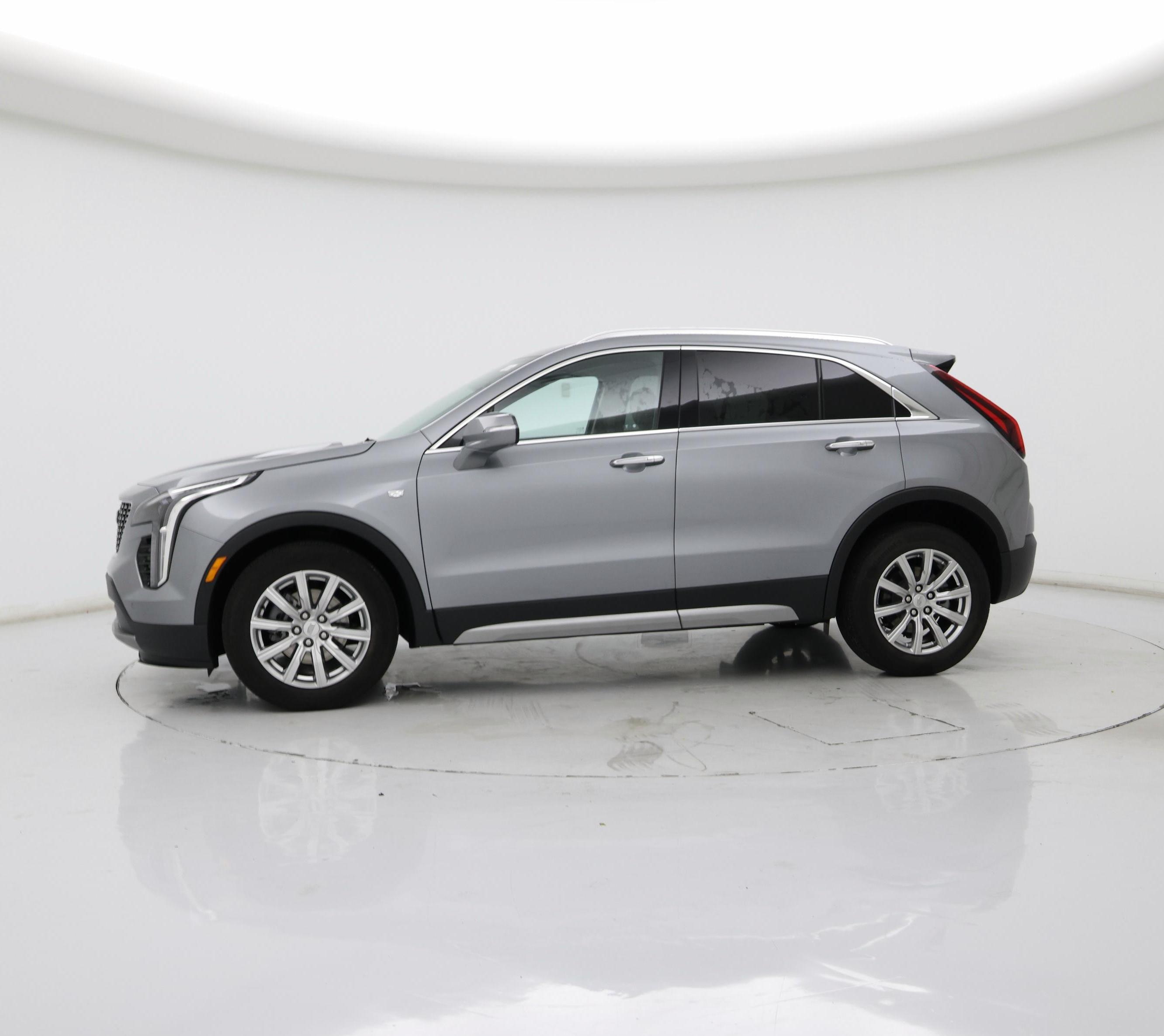 Thumbnail: 2023 Cadillac XT4 - 3