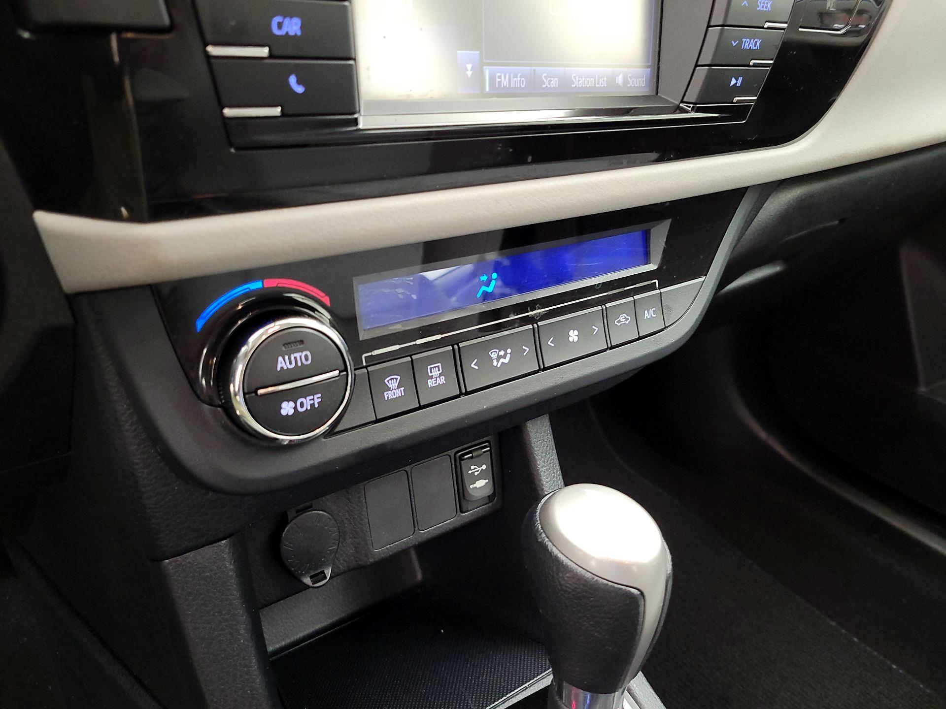 Thumbnail: 2016 Toyota Corolla - 14