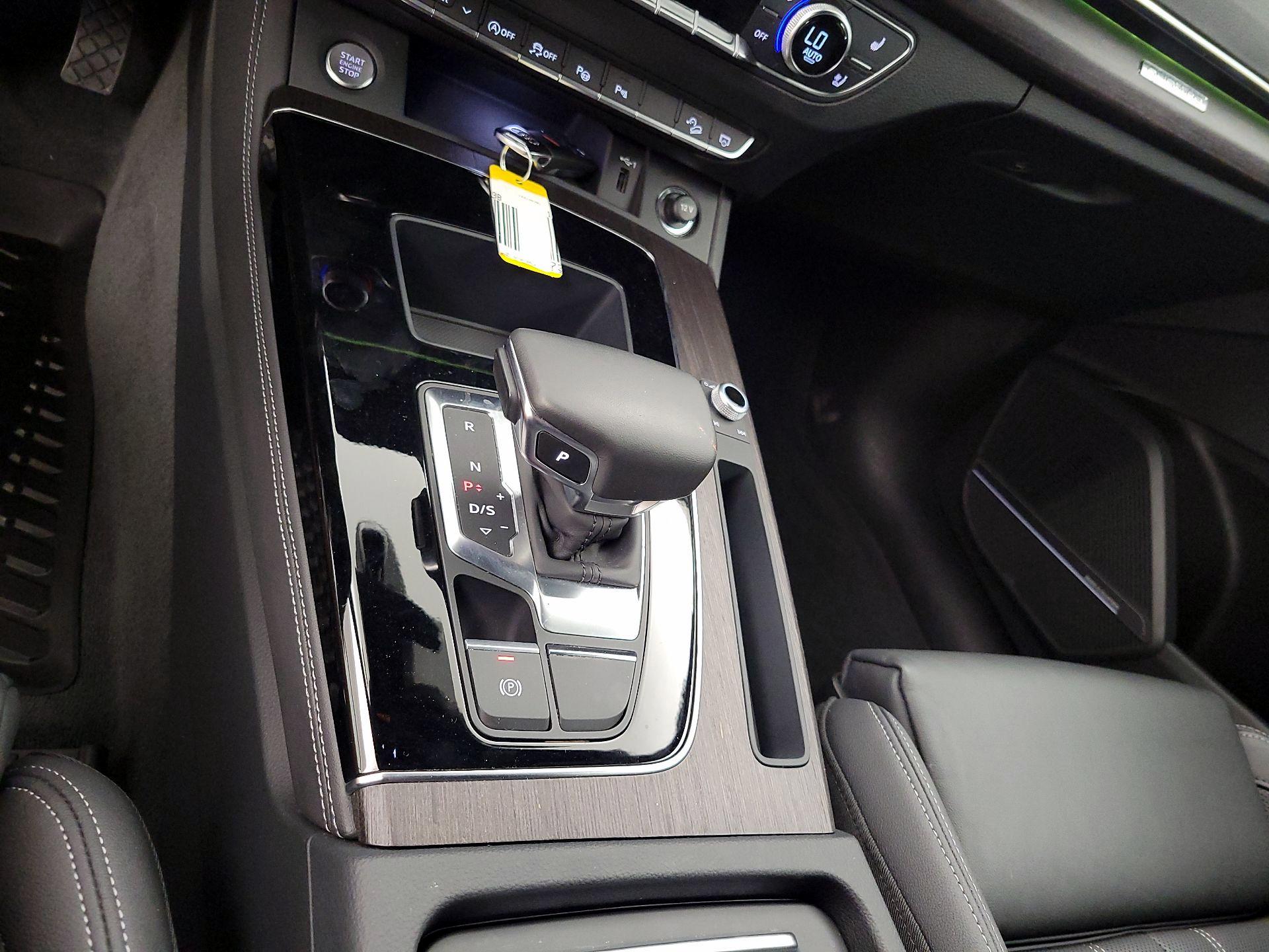 Thumbnail: 2023 Audi Q5 - 16
