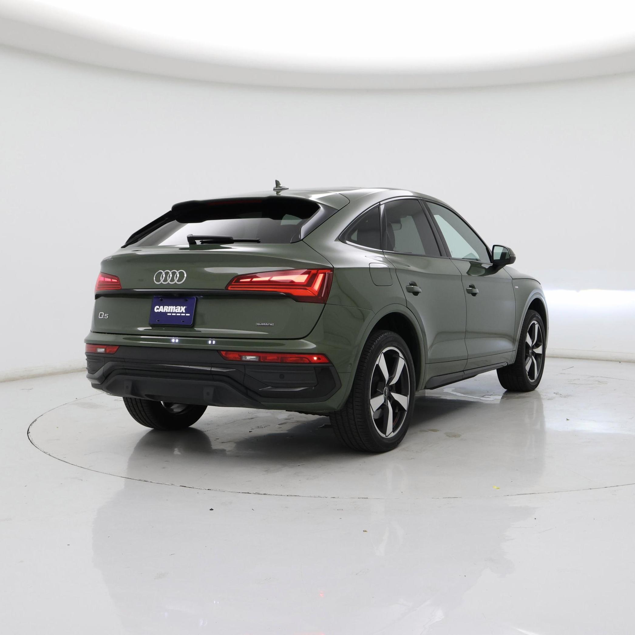 Thumbnail: 2023 Audi Q5 - 8