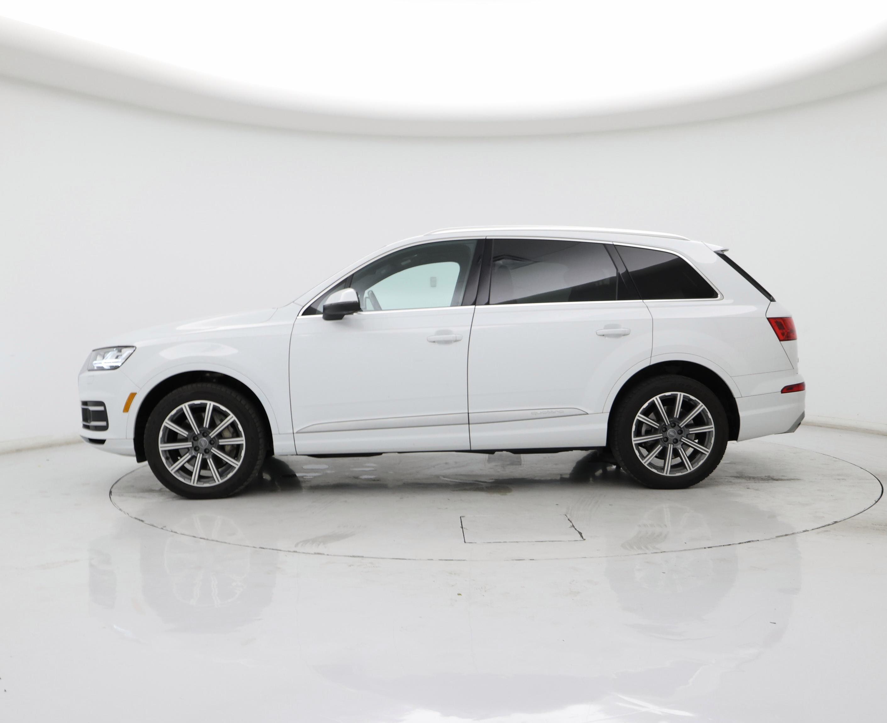 Thumbnail: 2017 Audi Q7 - 3