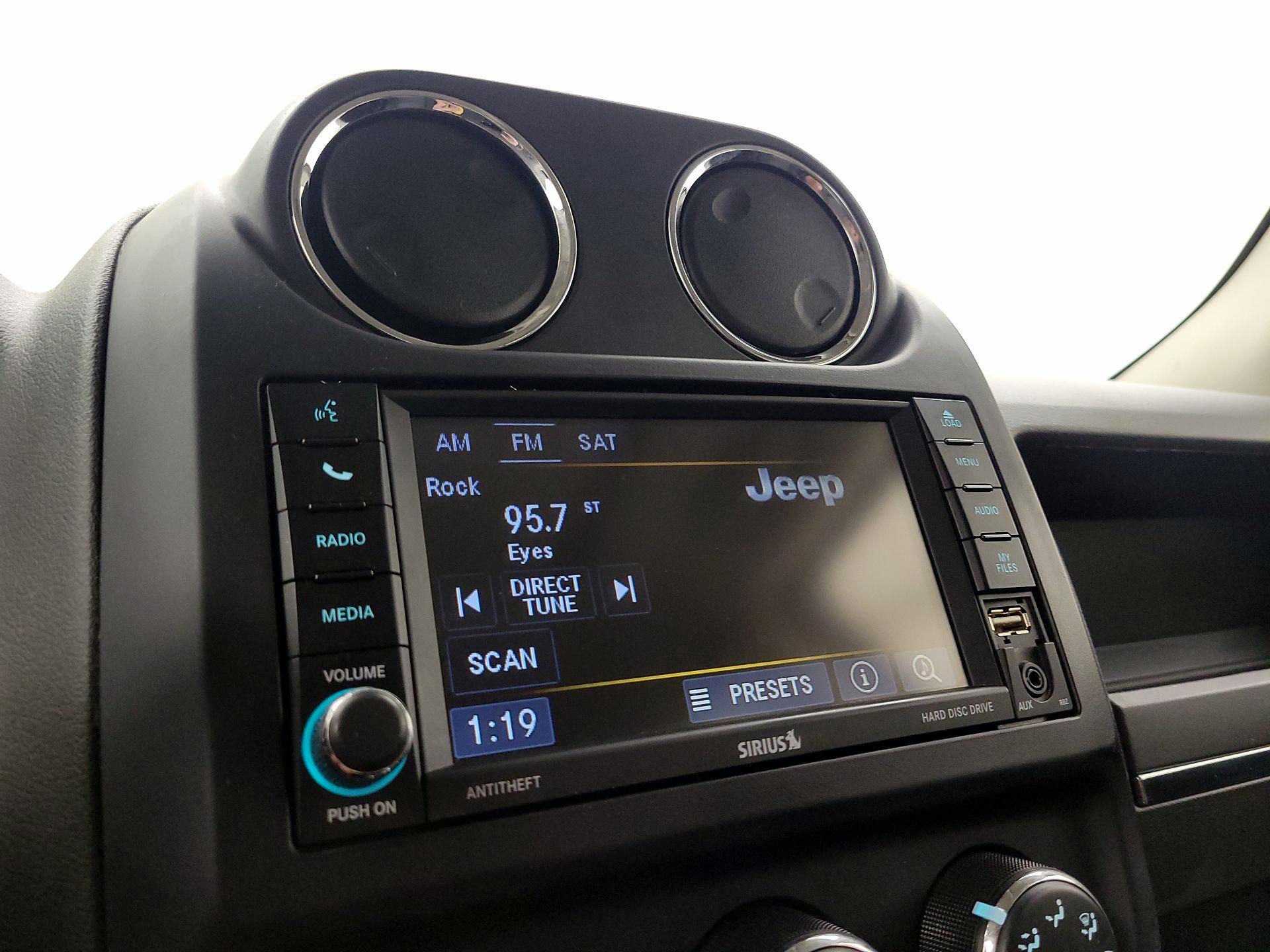 Thumbnail: 2014 Jeep Patriot - 13