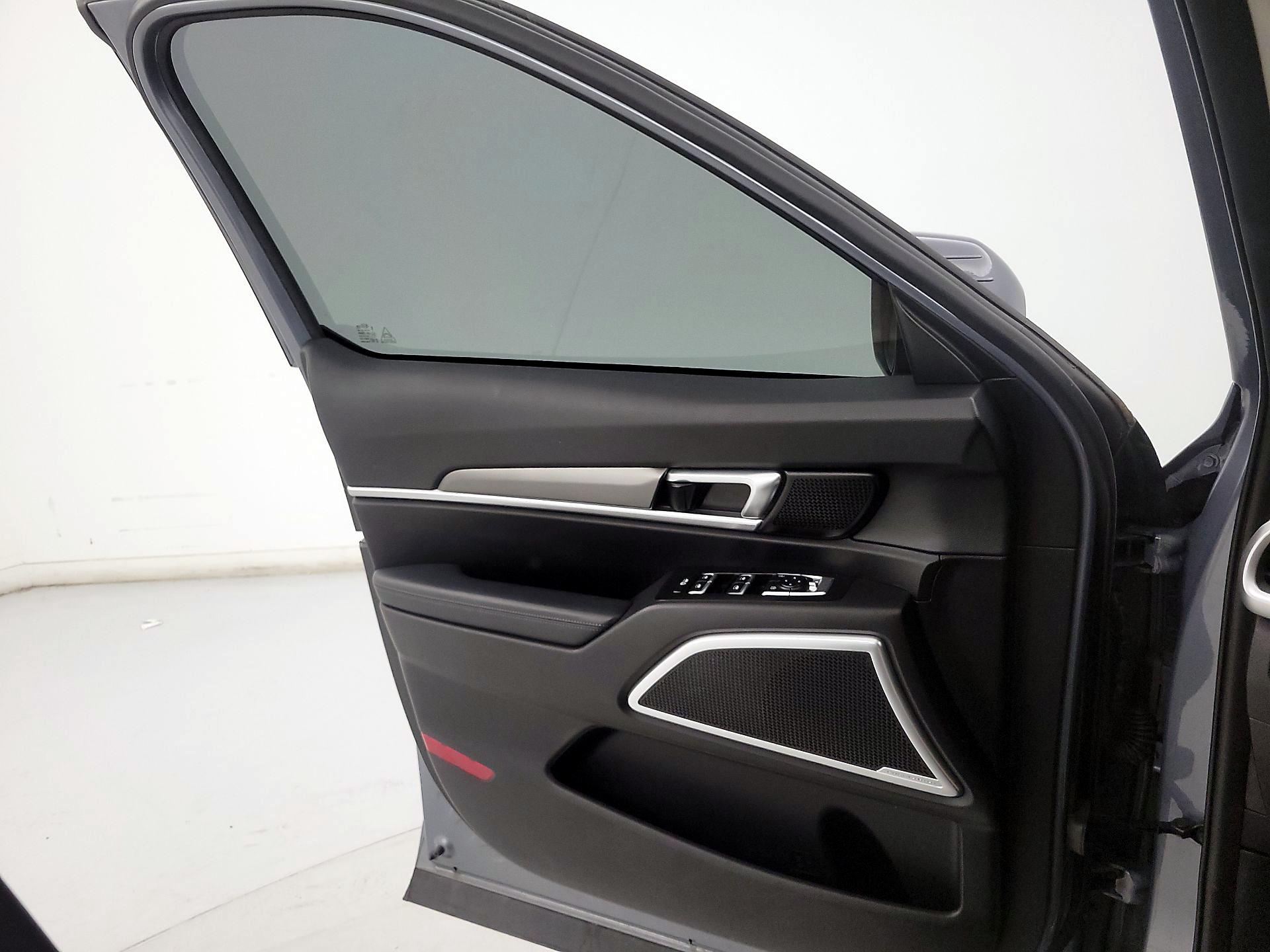 Thumbnail: 2020 Kia Telluride - 12