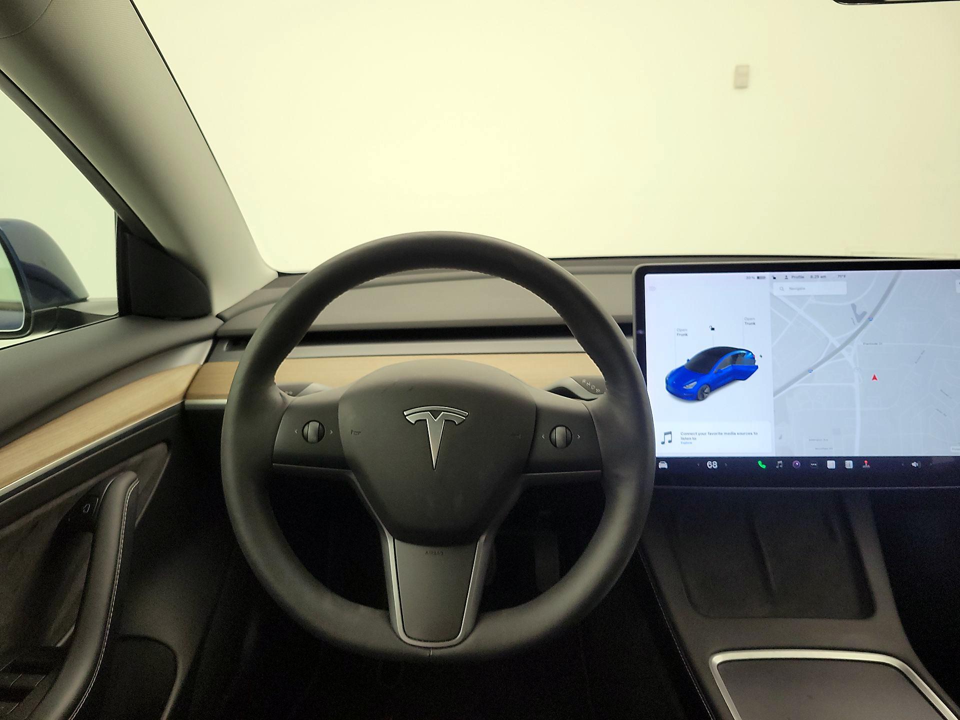 Thumbnail: 2021 Tesla Model 3 - 10