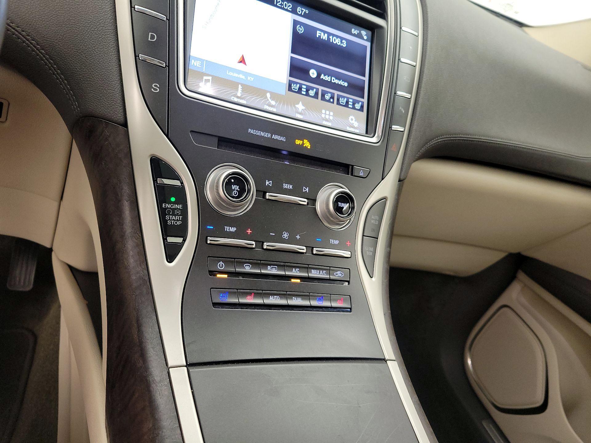 Thumbnail: 2017 Lincoln MKX - 15